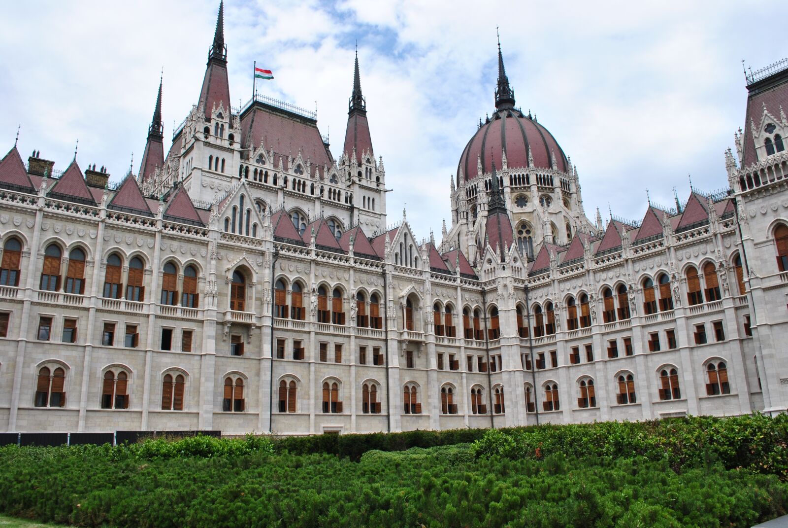 Nikon D3000 sample photo. Architecture, hungarian, parliament photography