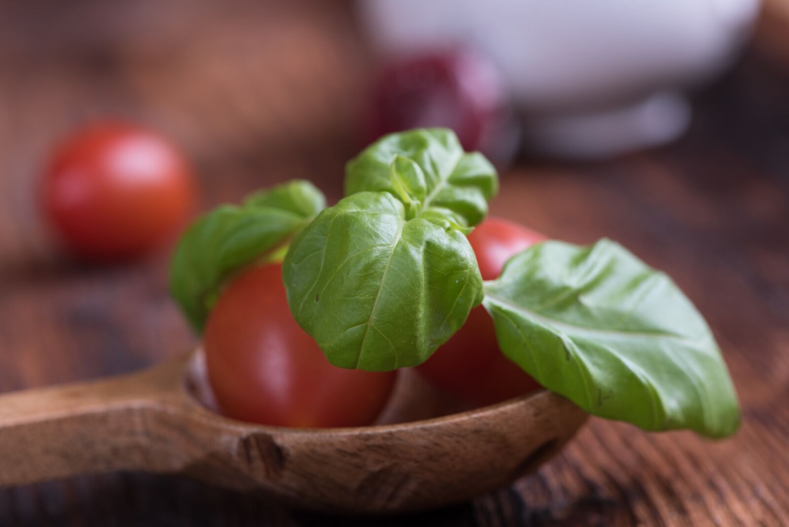 Nikon D750 sample photo. Tomatoes, small tomatoes, red photography