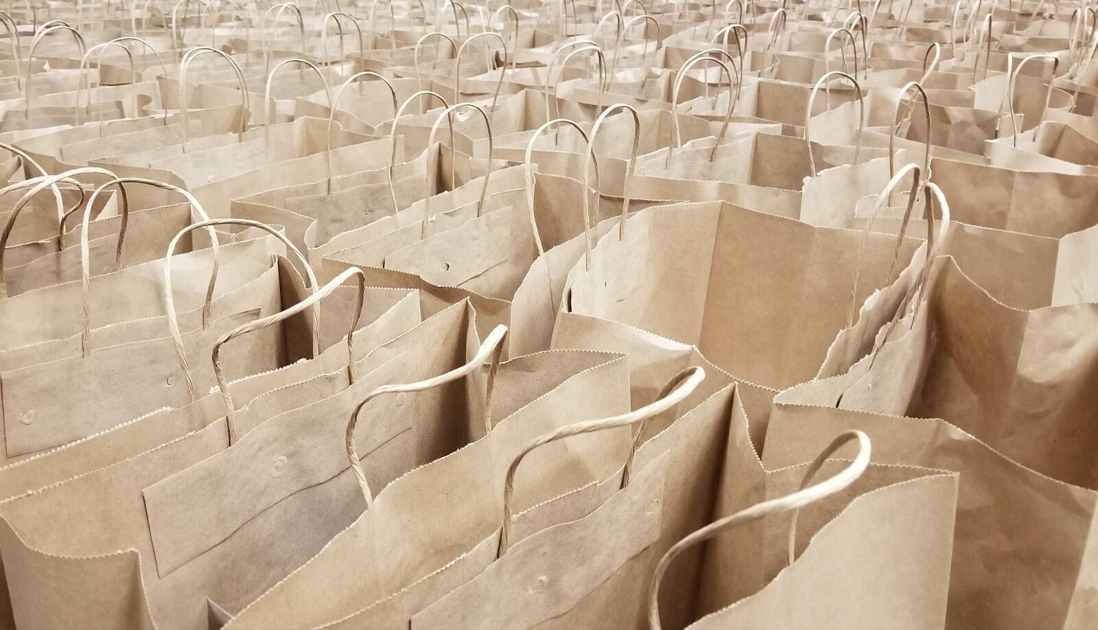 Samsung Galaxy S8 sample photo. Bags, paper, shopping photography