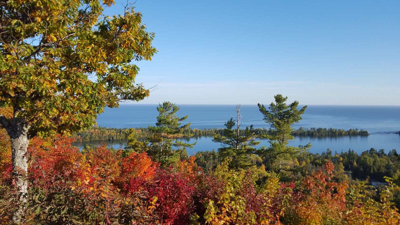 Samsung Galaxy S6 sample photo. Autumn, michigan, copper harbor photography