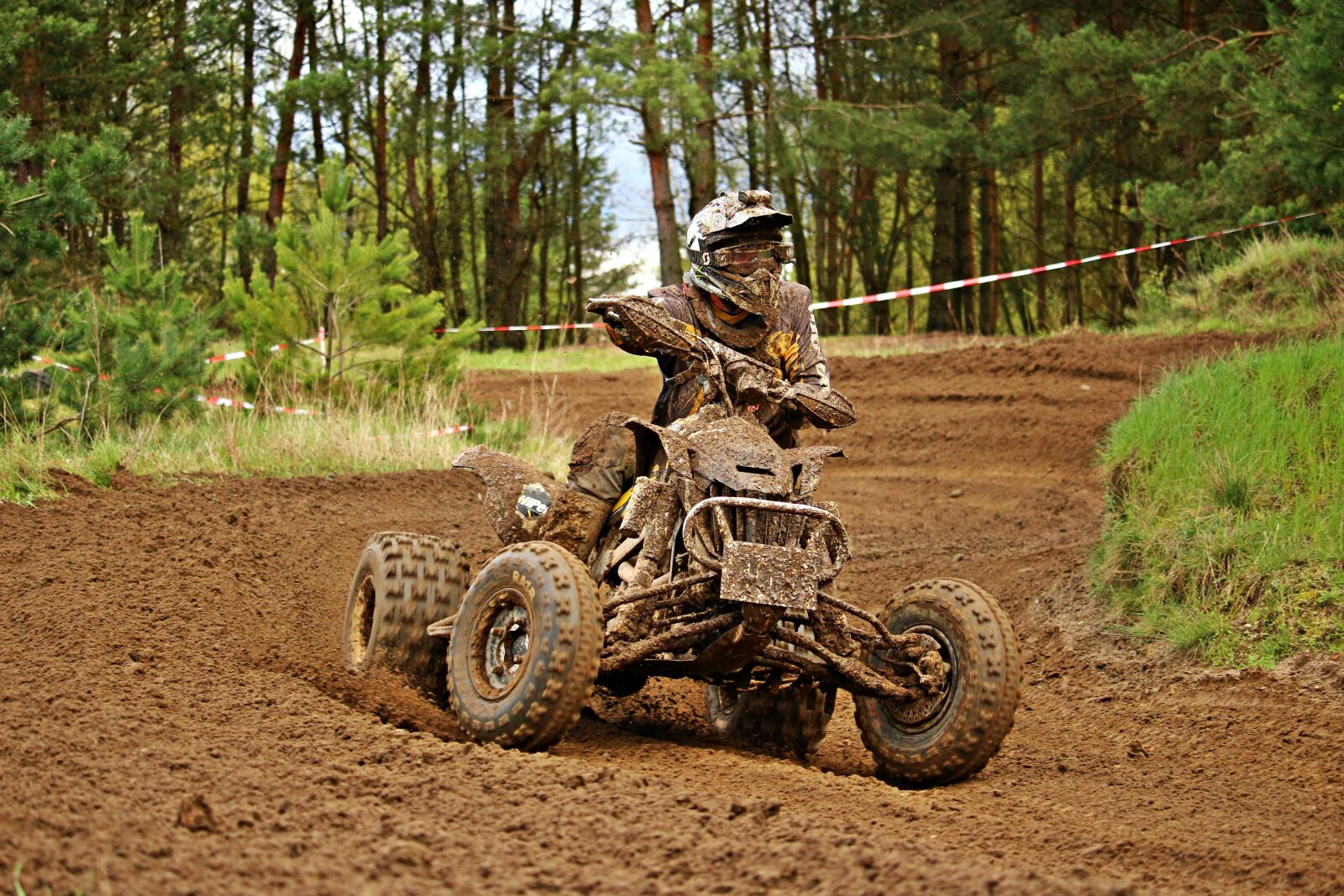 Canon EOS 100D (EOS Rebel SL1 / EOS Kiss X7) sample photo. Enduro, atv, quad photography