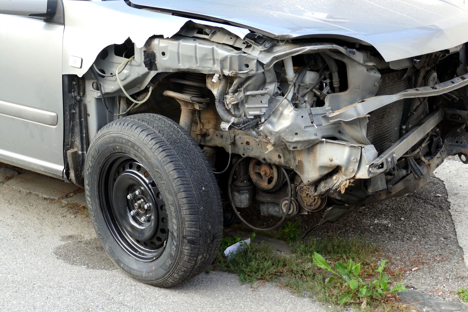 Panasonic Lumix DMC-FZ1000 sample photo. Auto, accident, vehicle photography