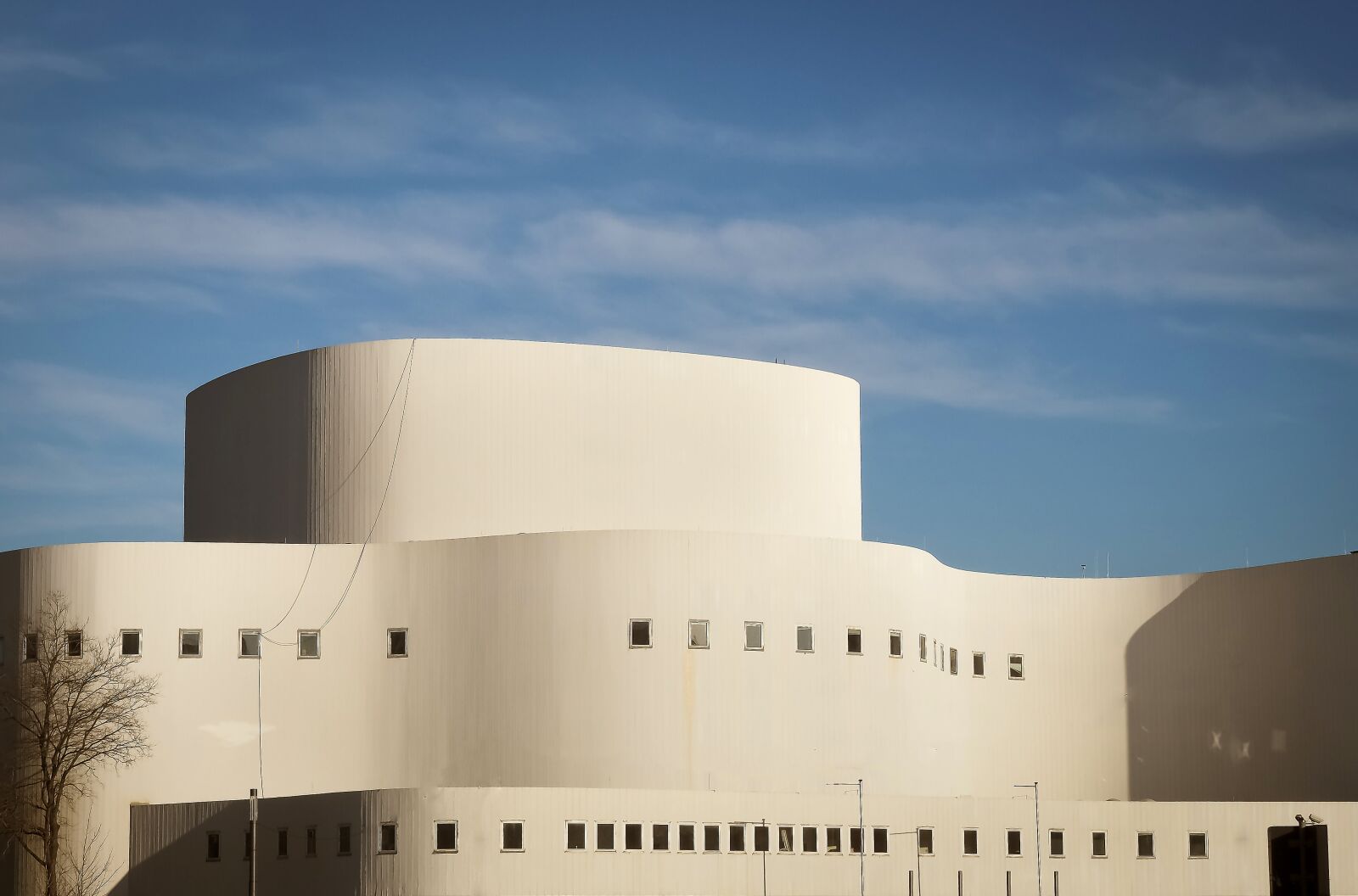 Olympus OM-D E-M10 sample photo. Architecture, modern, building photography