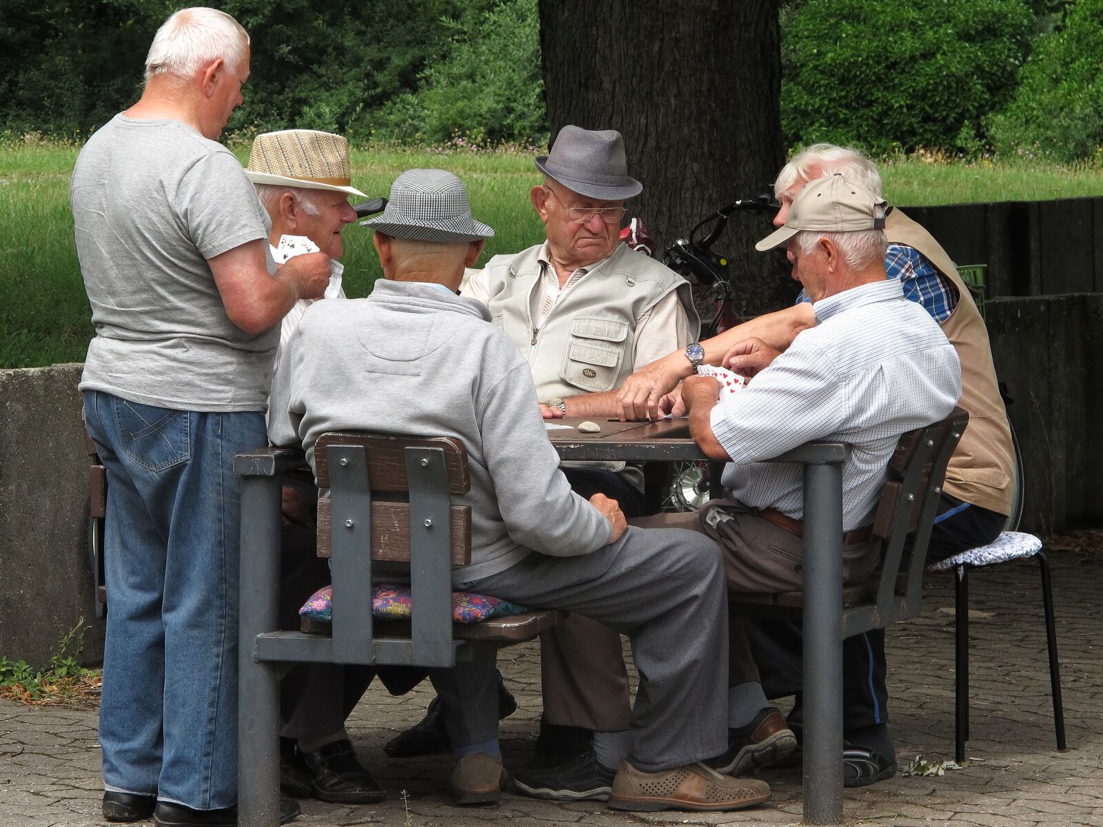 Canon PowerShot G12 sample photo. Pensioners, card game, pastime photography