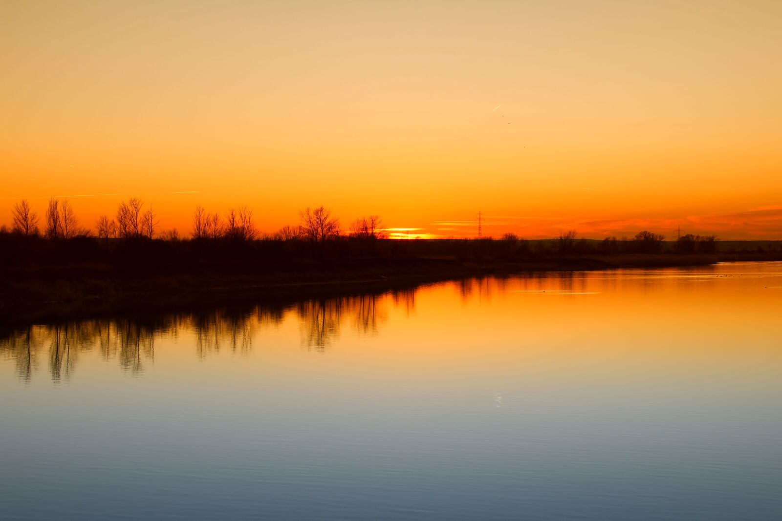 Canon EOS 1200D (EOS Rebel T5 / EOS Kiss X70 / EOS Hi) sample photo. Sunset, lake, landscape photography