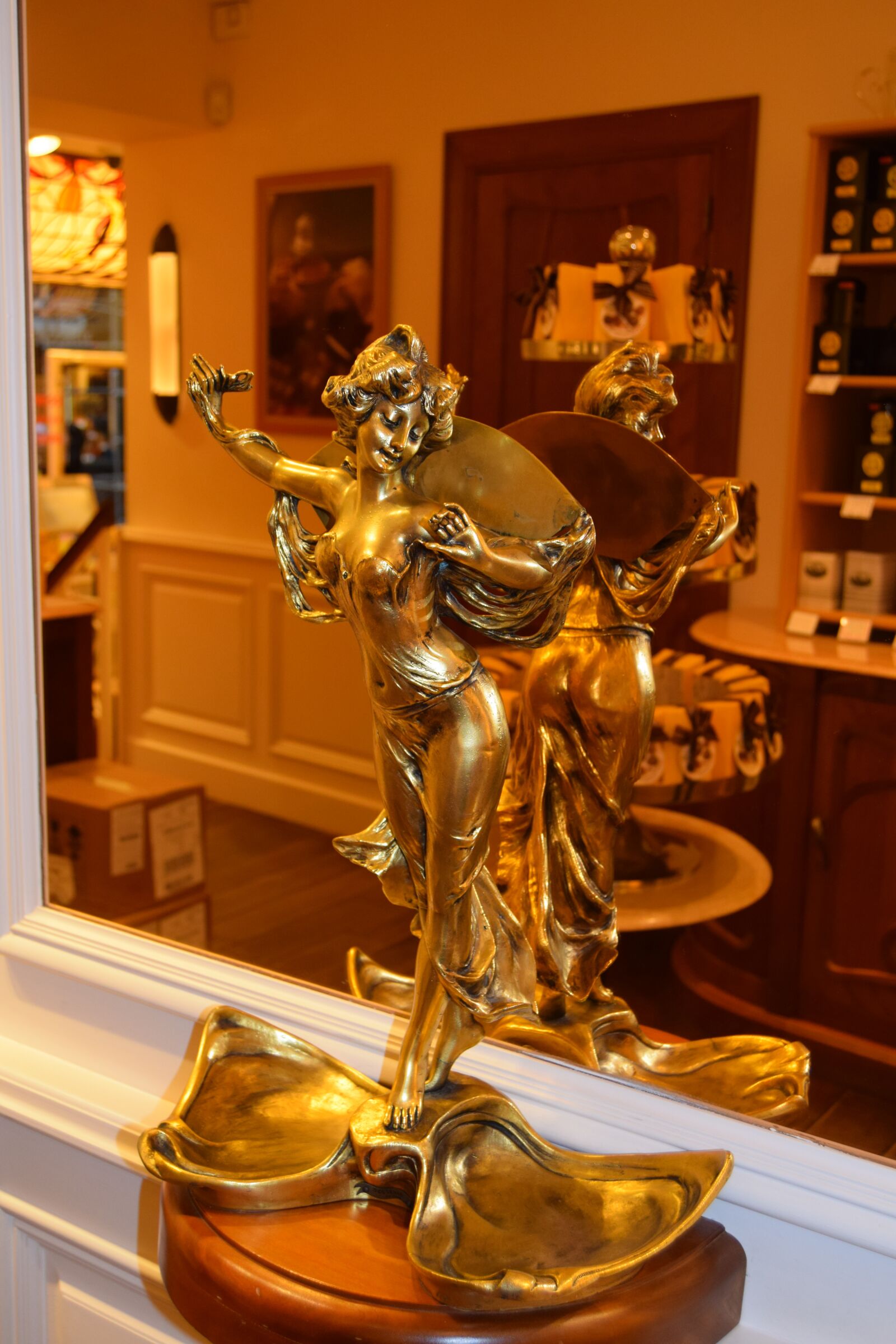 Nikon D3300 sample photo. Travel, women, muse photography