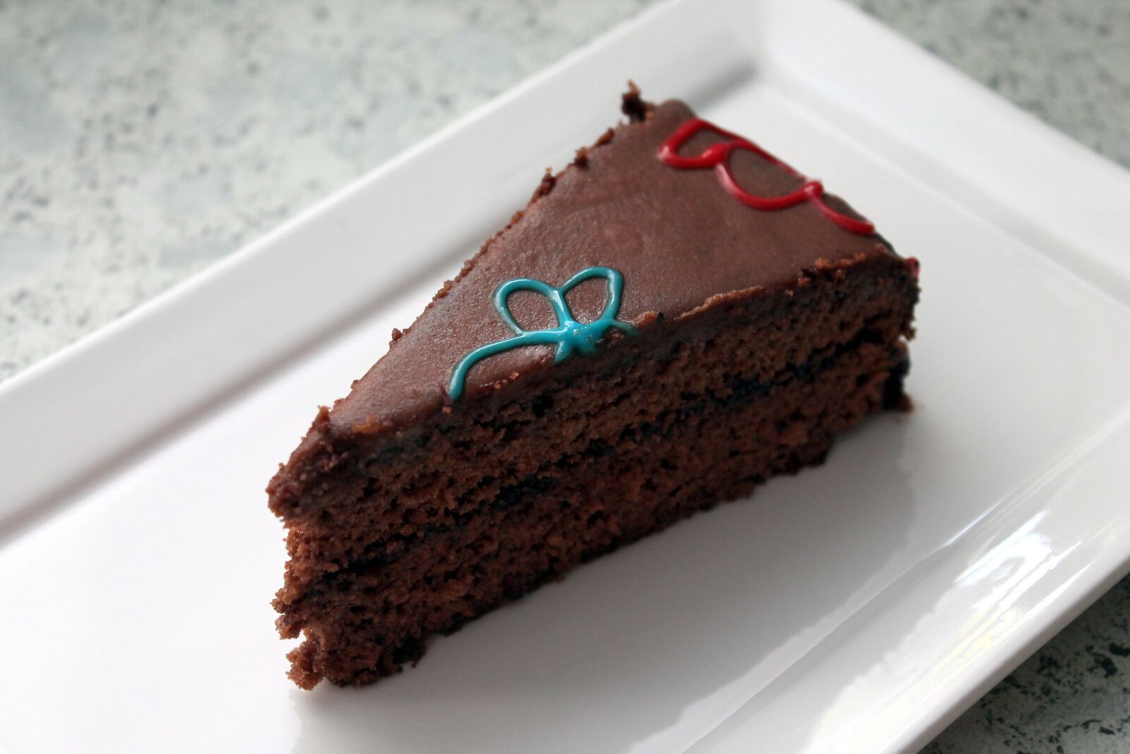Canon EOS 1100D (EOS Rebel T3 / EOS Kiss X50) sample photo. Chocolate cake, cake, chocolate photography
