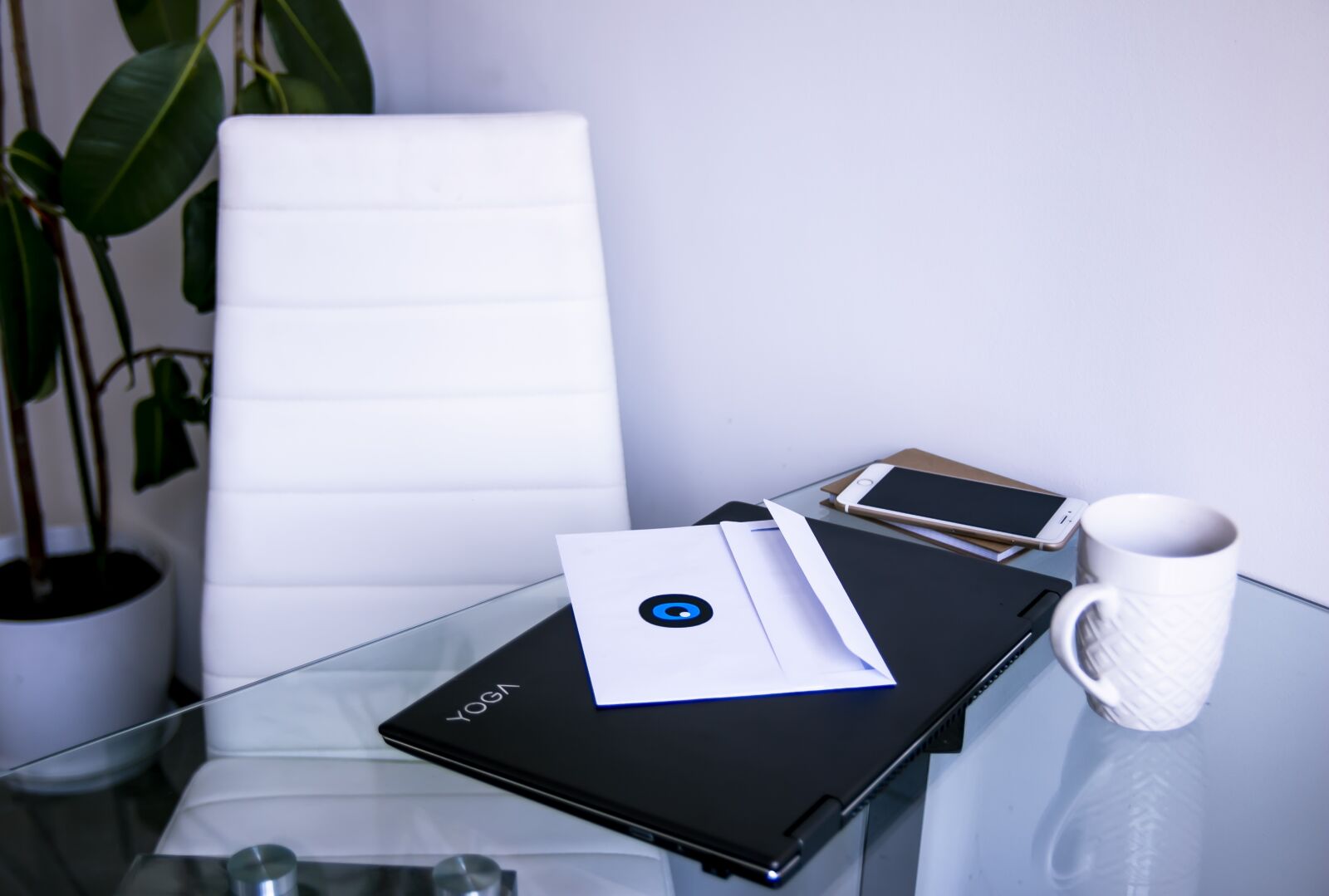 Canon EOS 70D sample photo. Work desk, mug, white photography