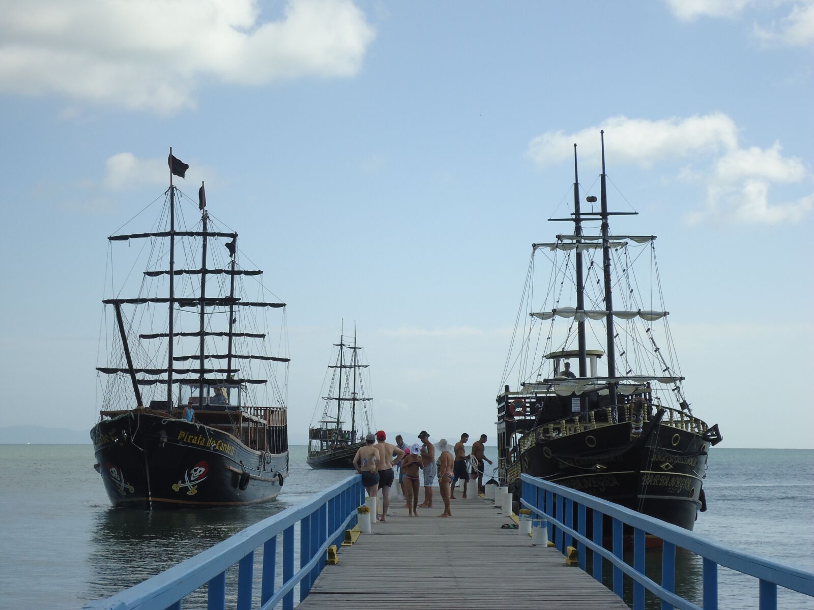 Sony Cyber-shot DSC-W610 sample photo. Vessels, beach, brazil photography