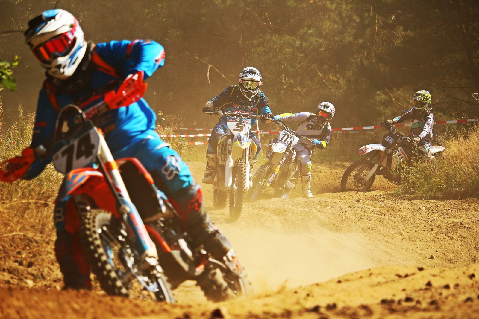 Canon EOS 100D (EOS Rebel SL1 / EOS Kiss X7) sample photo. Motocross, enduro, cross photography