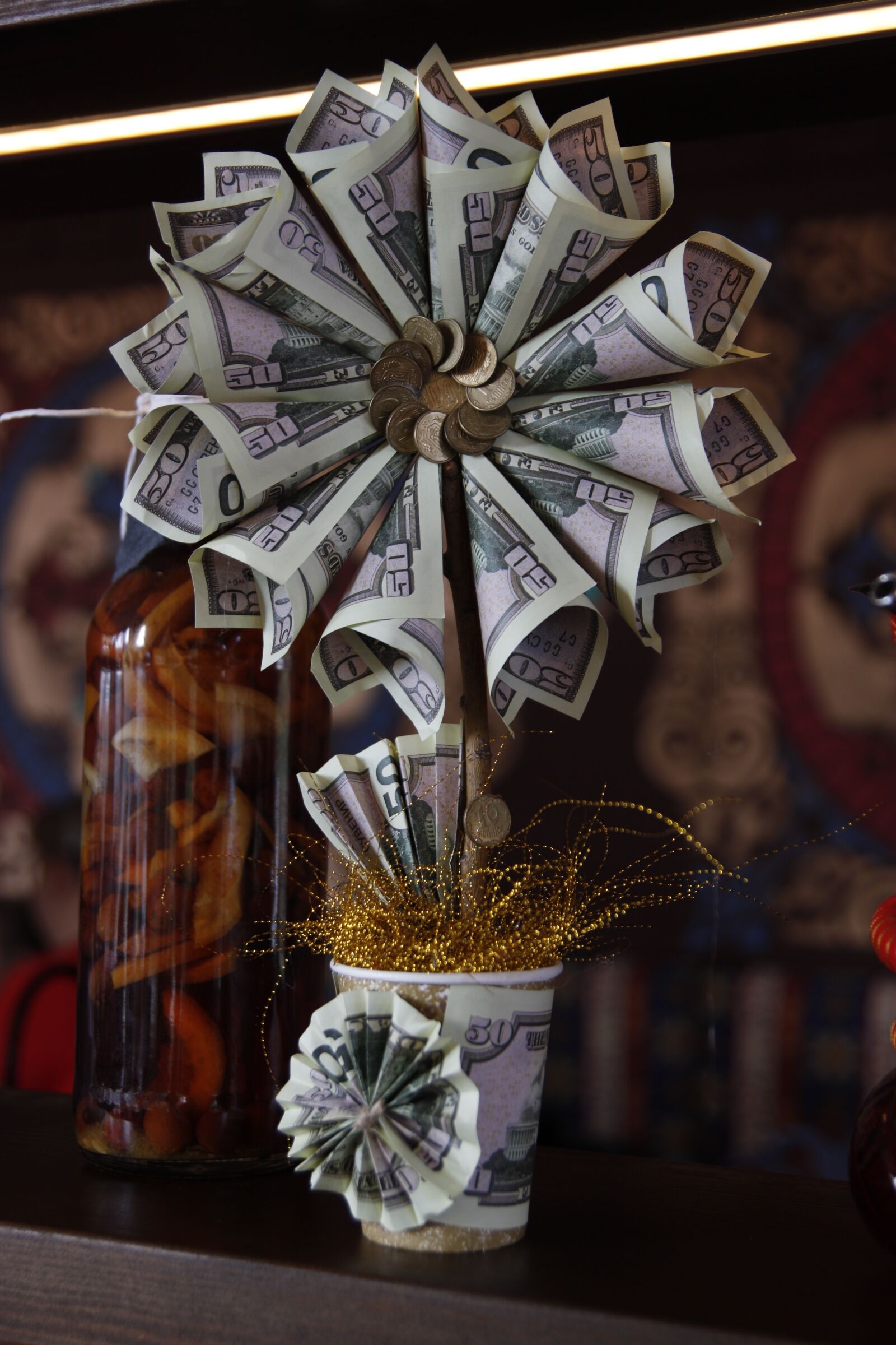 Canon EOS 500D (EOS Rebel T1i / EOS Kiss X3) sample photo. Needlework, crafts, money photography