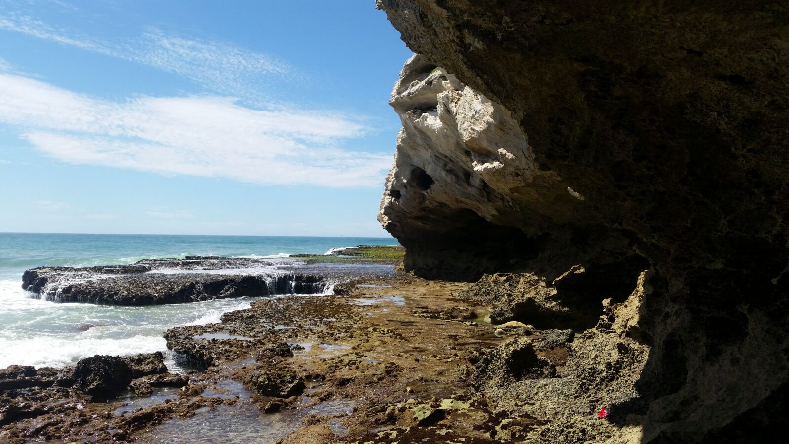 Samsung Galaxy S5 sample photo. Rocks, ocean, water photography
