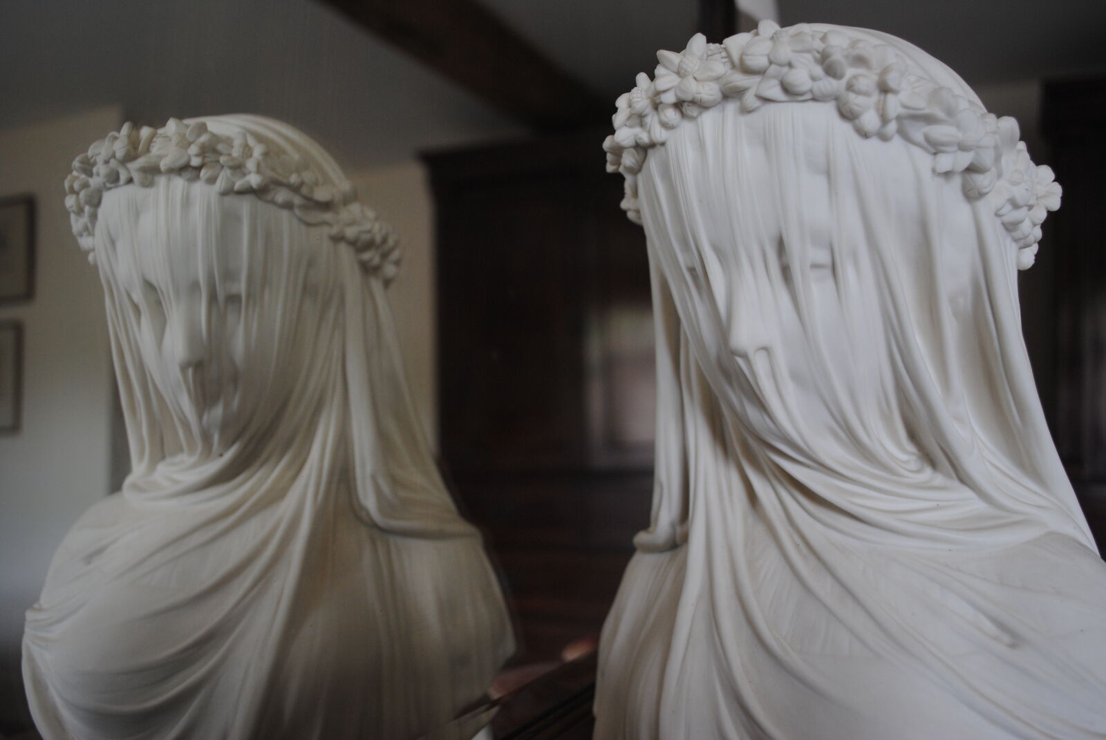 Nikon D3000 sample photo. Theme, reflections photography