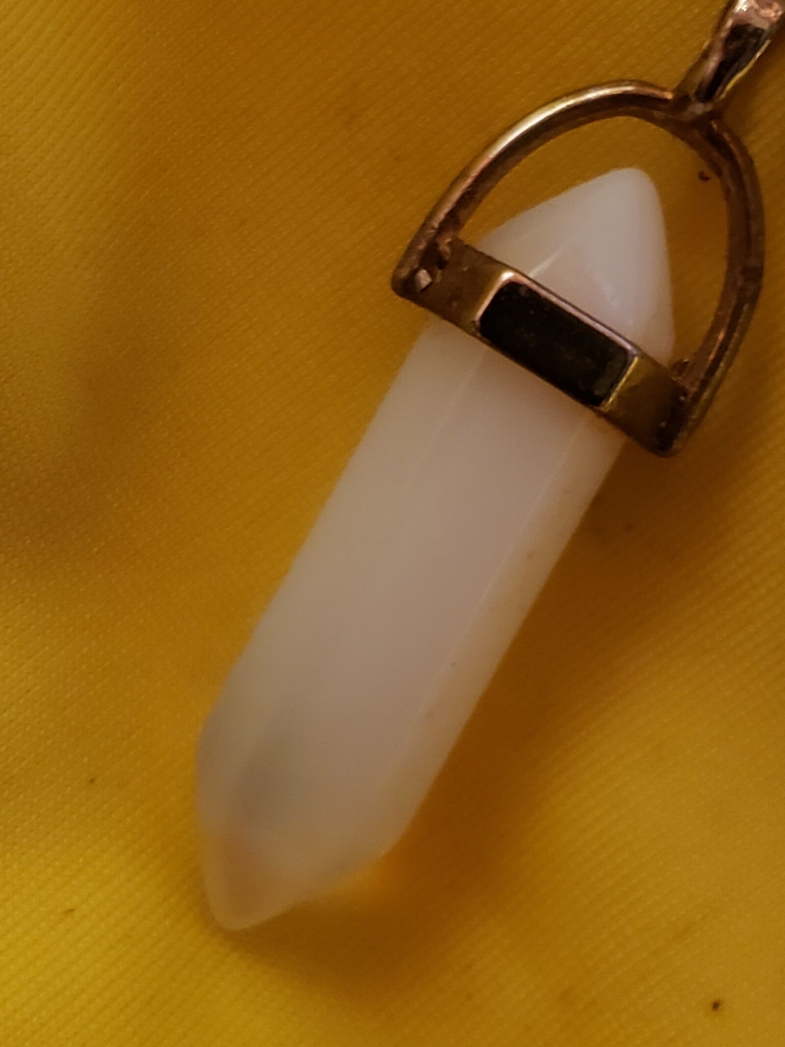Samsung Galaxy S9+ sample photo. Crystal, milky quartz crystal photography