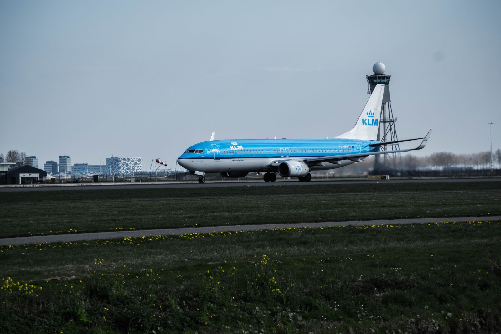 Nikon D3500 sample photo. Klm, plane, schiphol photography