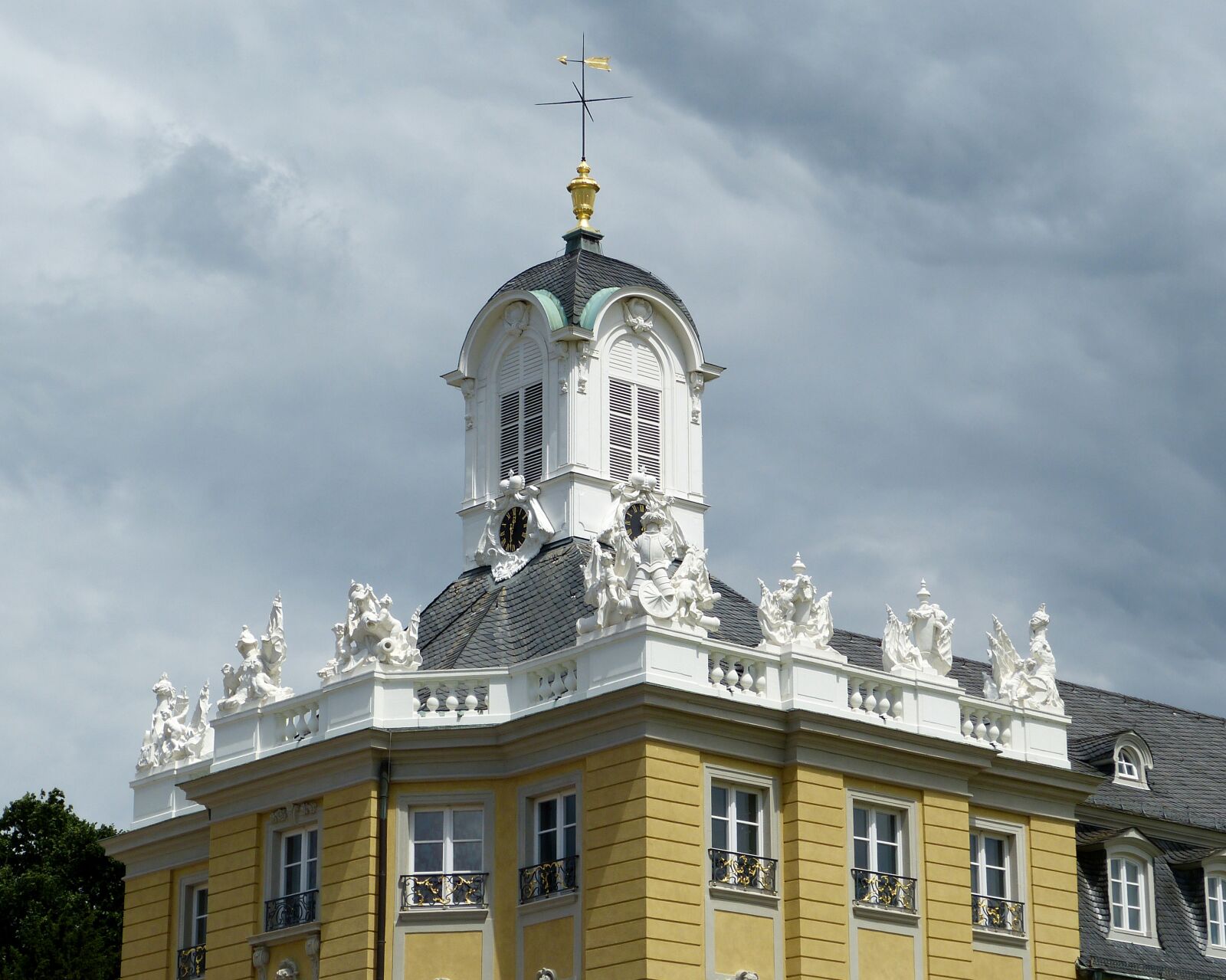 Panasonic Lumix DMC-FZ150 sample photo. Castle, karlsruhe, gorgeous photography