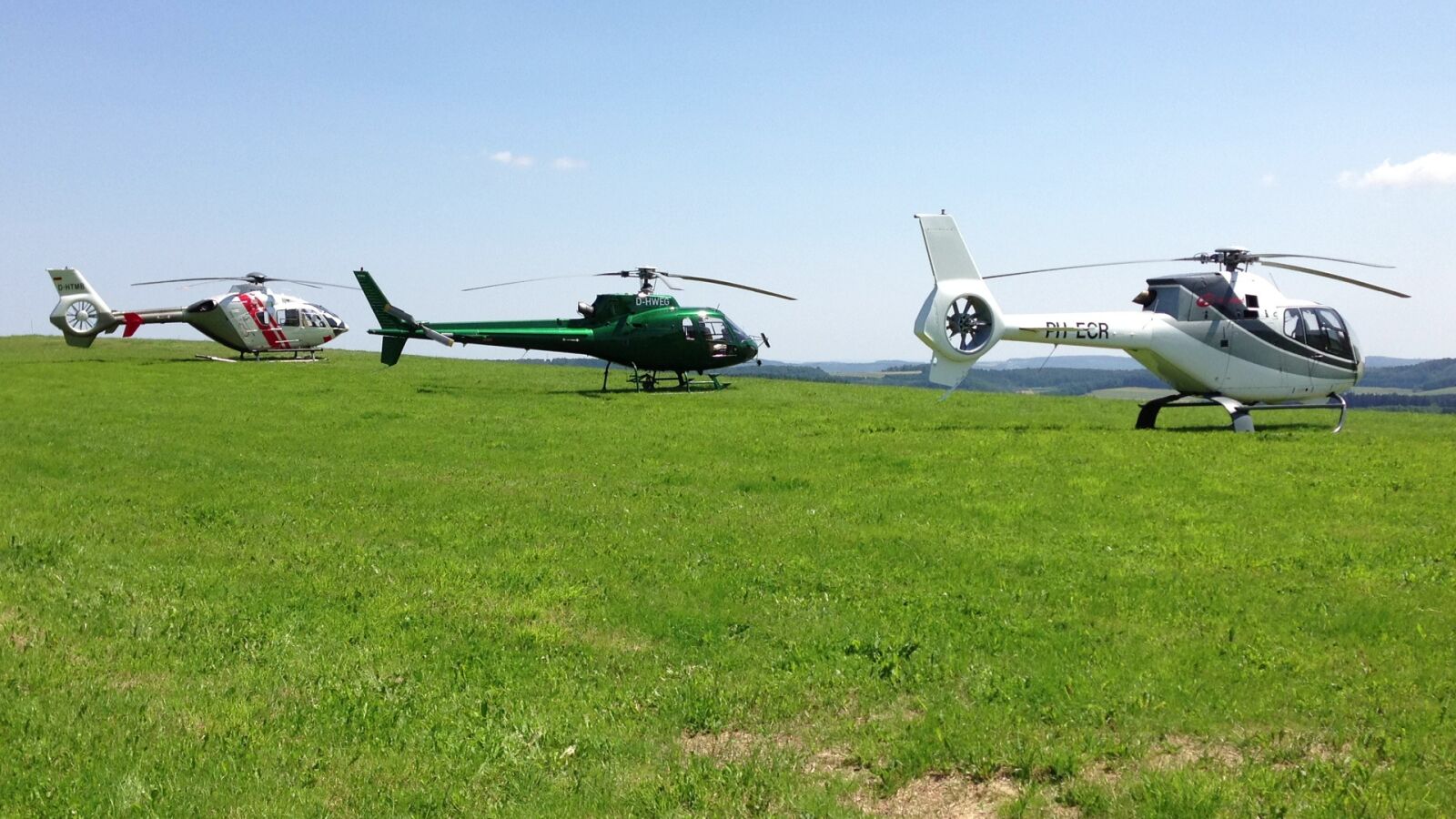 Apple iPhone 5 sample photo. Helicopter, aviation, flying photography
