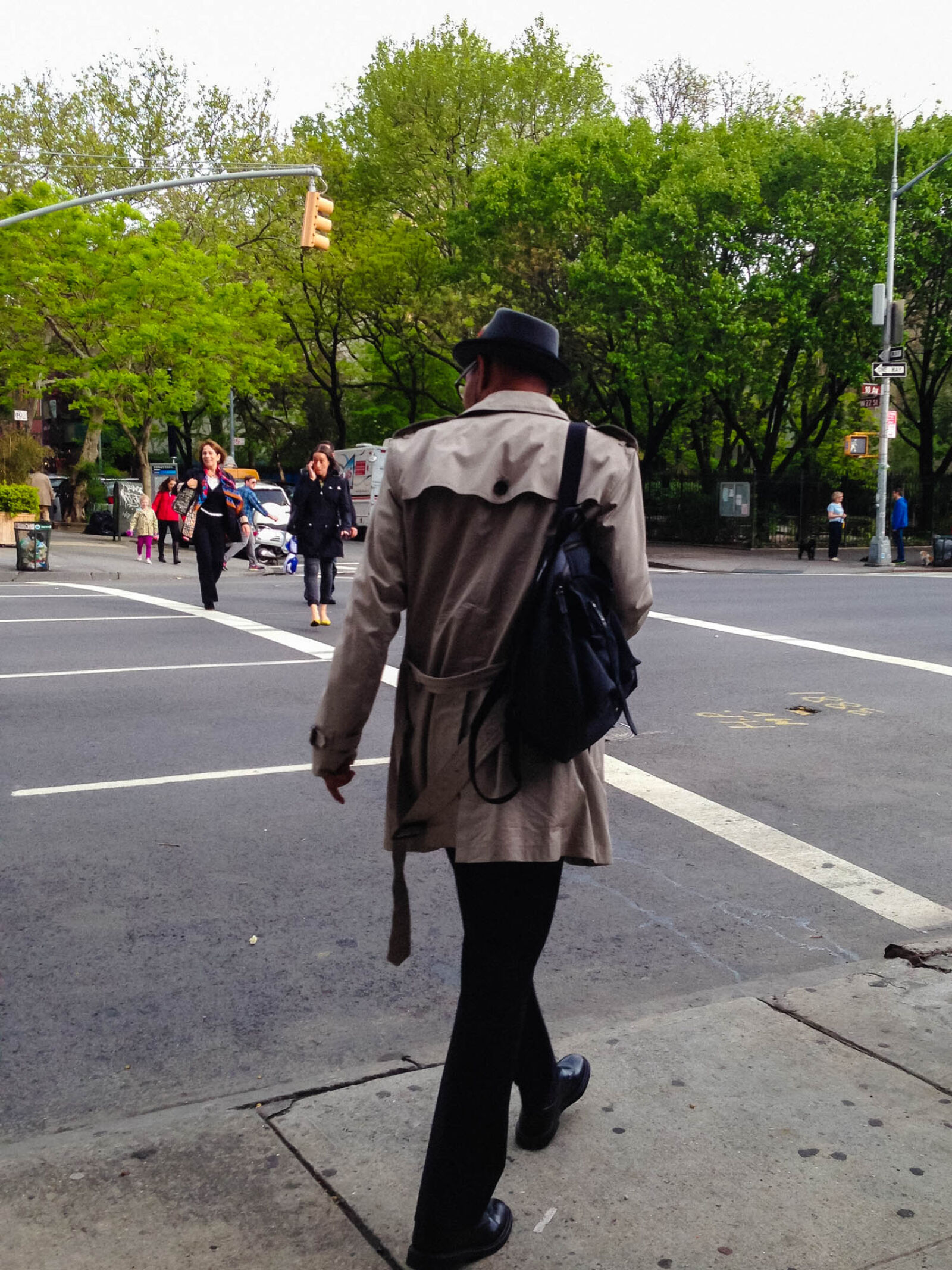 Apple iPhone 5 sample photo. Man, crossing, the, street photography