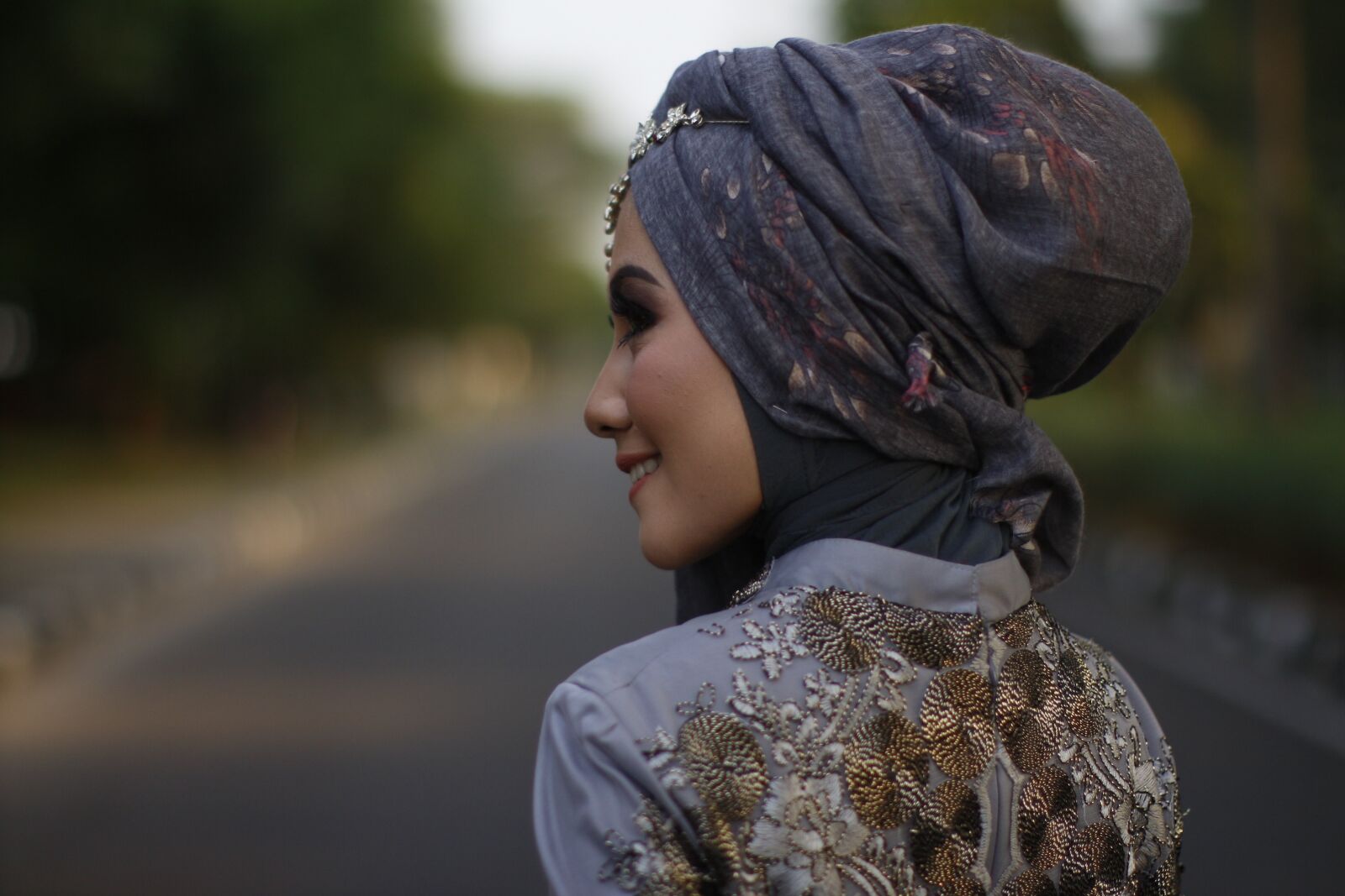 Canon EF 50mm F1.2L USM sample photo. Hijab, indonesian, moslem photography