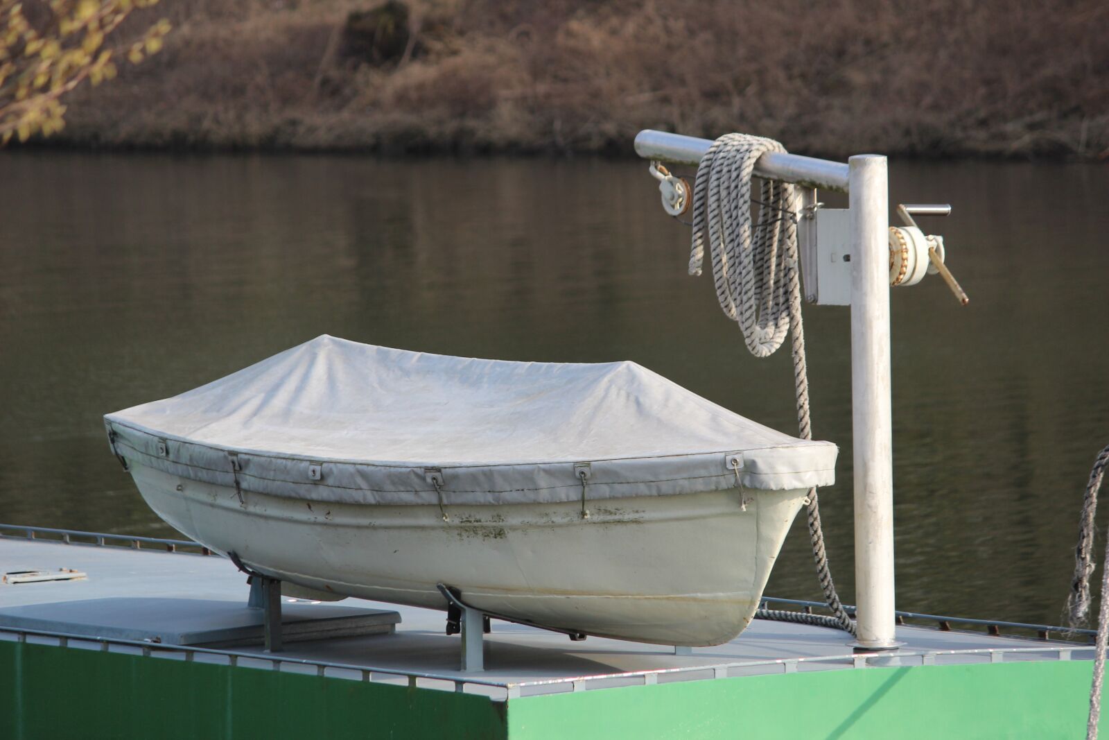 Canon EOS 600D (Rebel EOS T3i / EOS Kiss X5) sample photo. Waters, boat, rowing boat photography