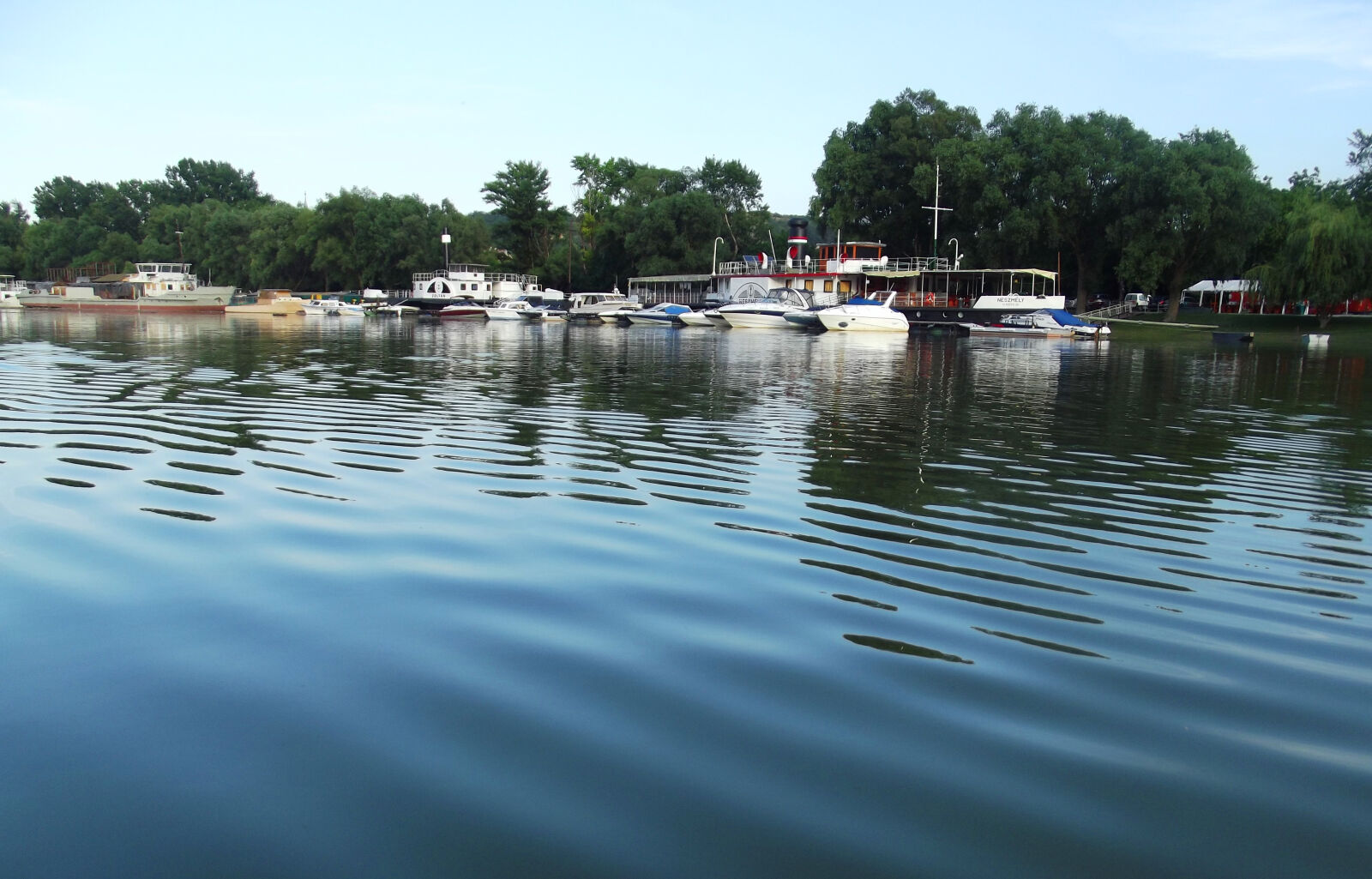 FujiFilm FinePix S2950 (FinePix S2990) sample photo. Boats, duna, neszmely, river photography