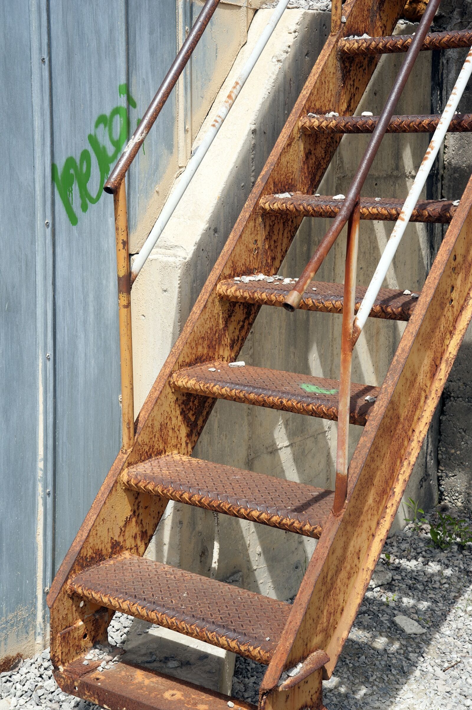 Nikon D700 sample photo. Urban, stairs, rusty photography