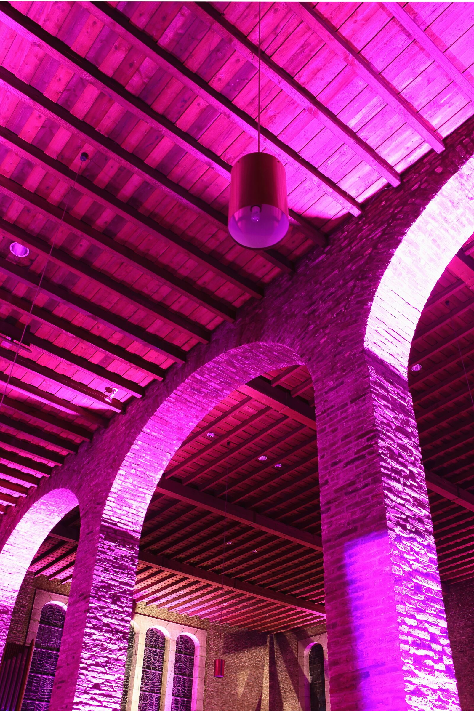 Canon EOS 700D (EOS Rebel T5i / EOS Kiss X7i) sample photo. Church, vault, blanket photography