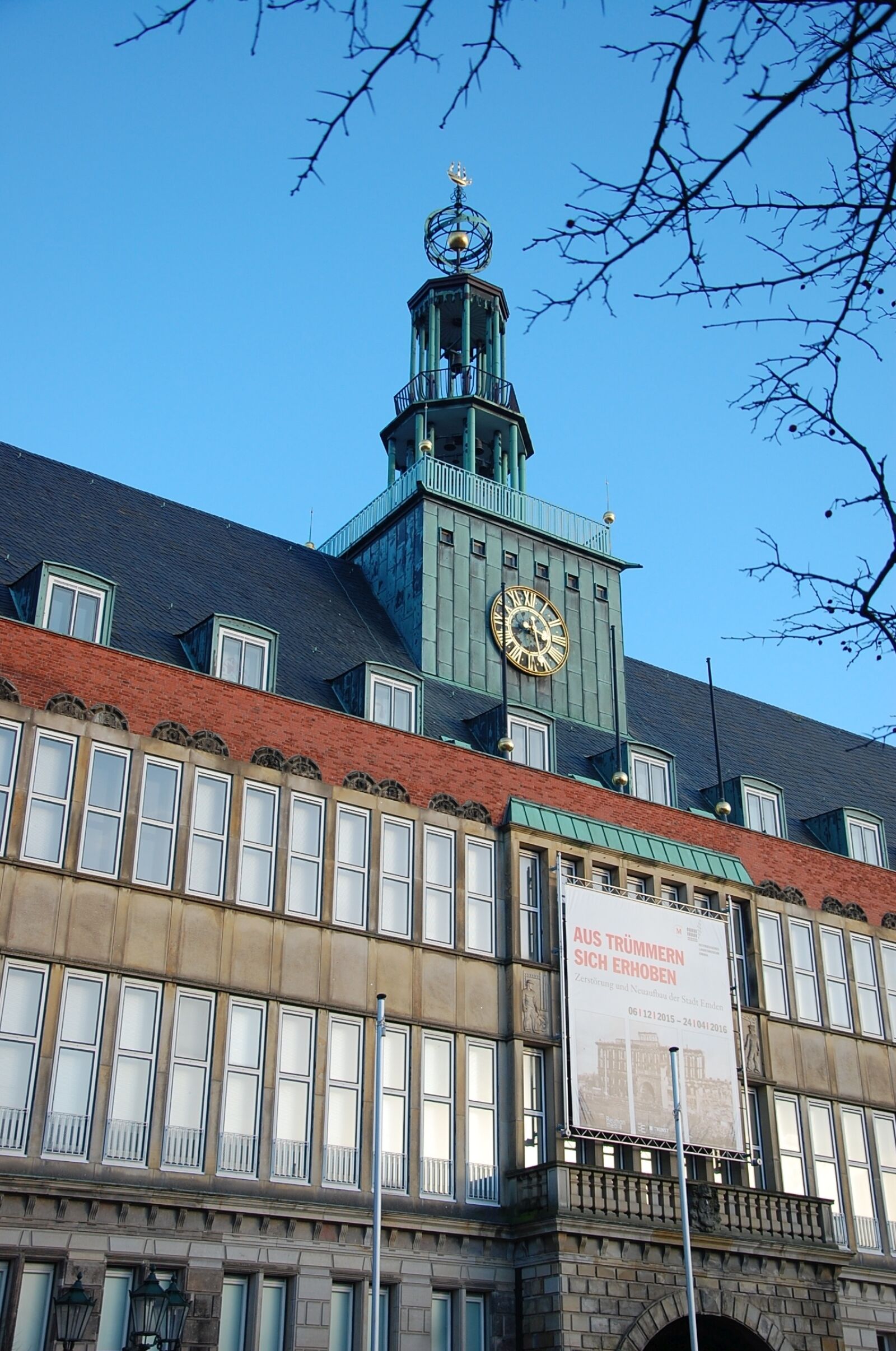 Nikon D40 sample photo. Emden, town hall, east photography