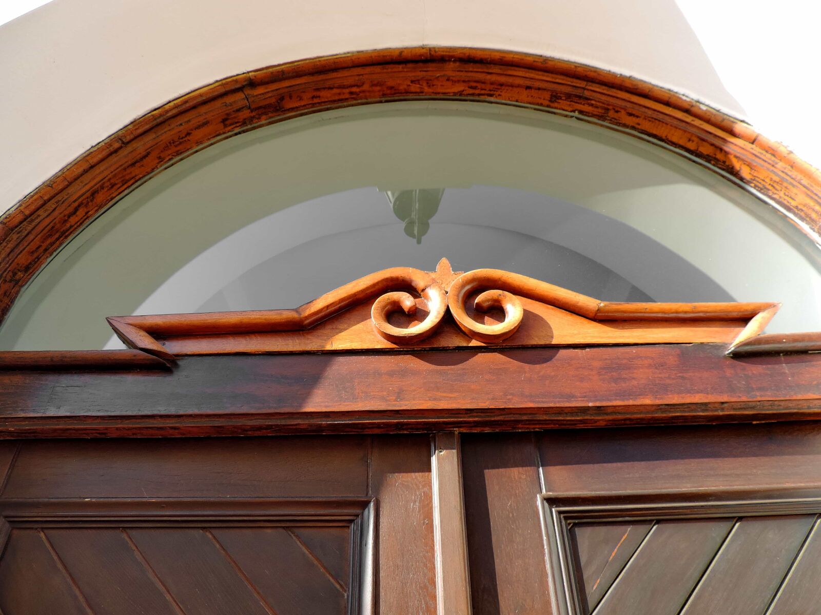 Nikon Coolpix P520 sample photo. Front door, architecture, building photography