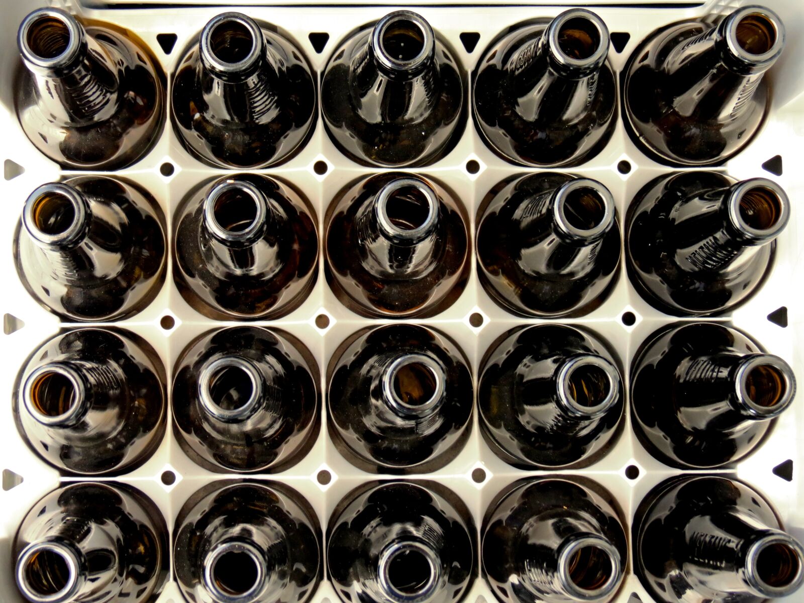 Canon PowerShot SX40 HS sample photo. Beer box, empty, bottles photography