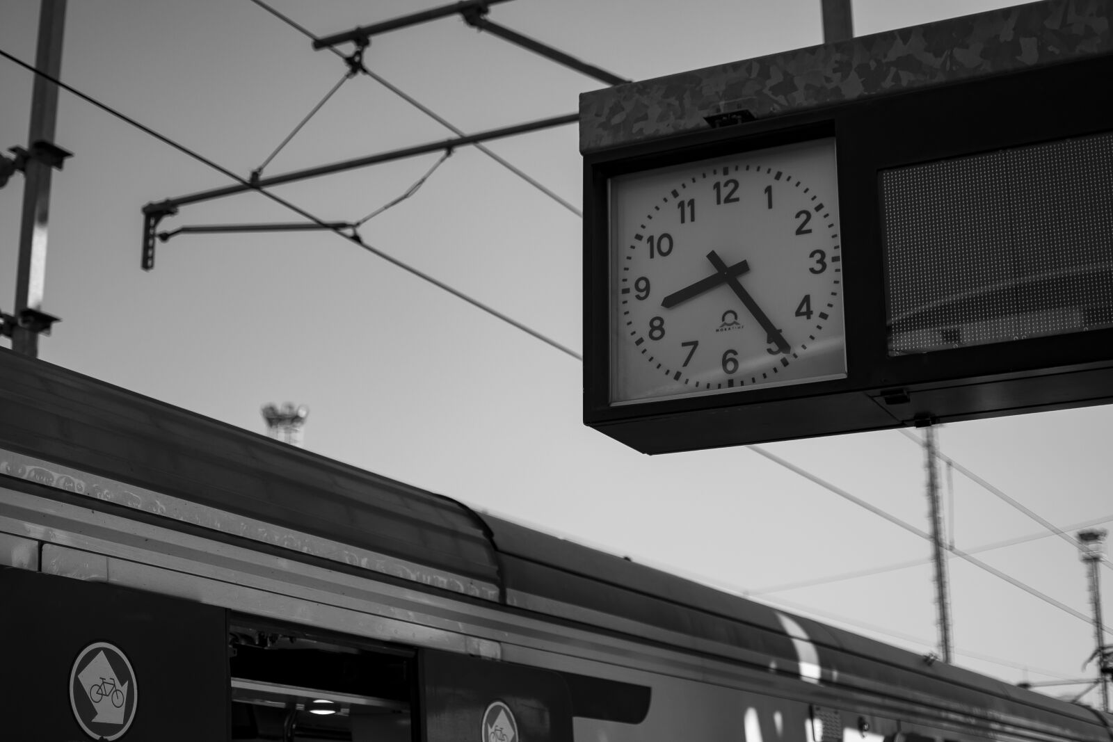 Nikon D3100 sample photo. Train, monochrome, railway photography