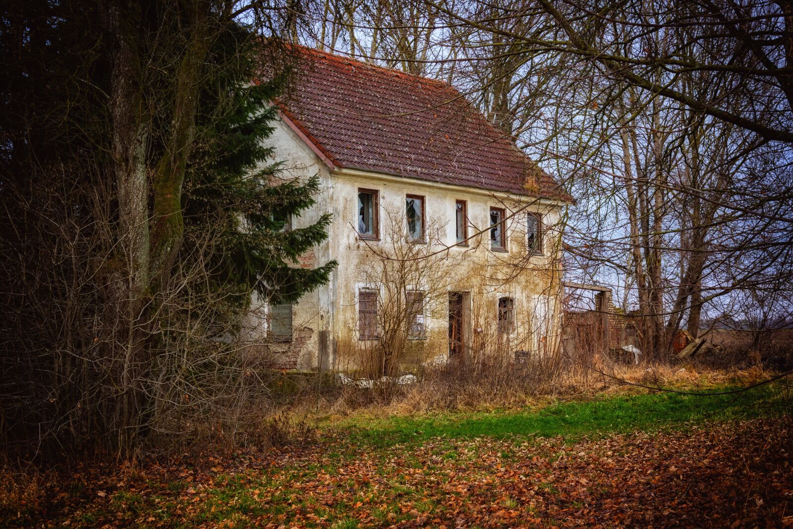 Nikon D3300 sample photo. House, lost places, abandoned photography
