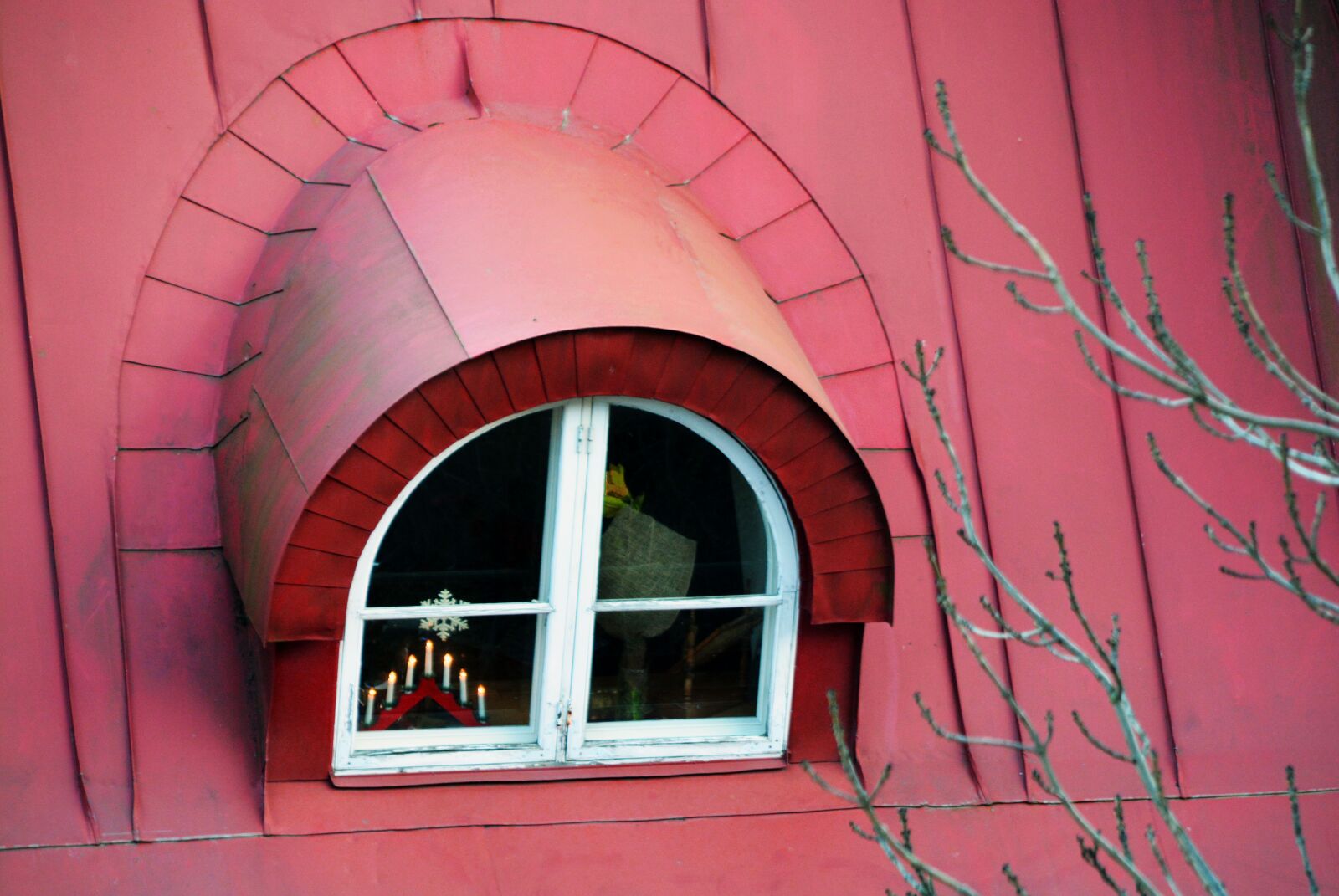 Nikon D7100 sample photo. Roof, window, house photography