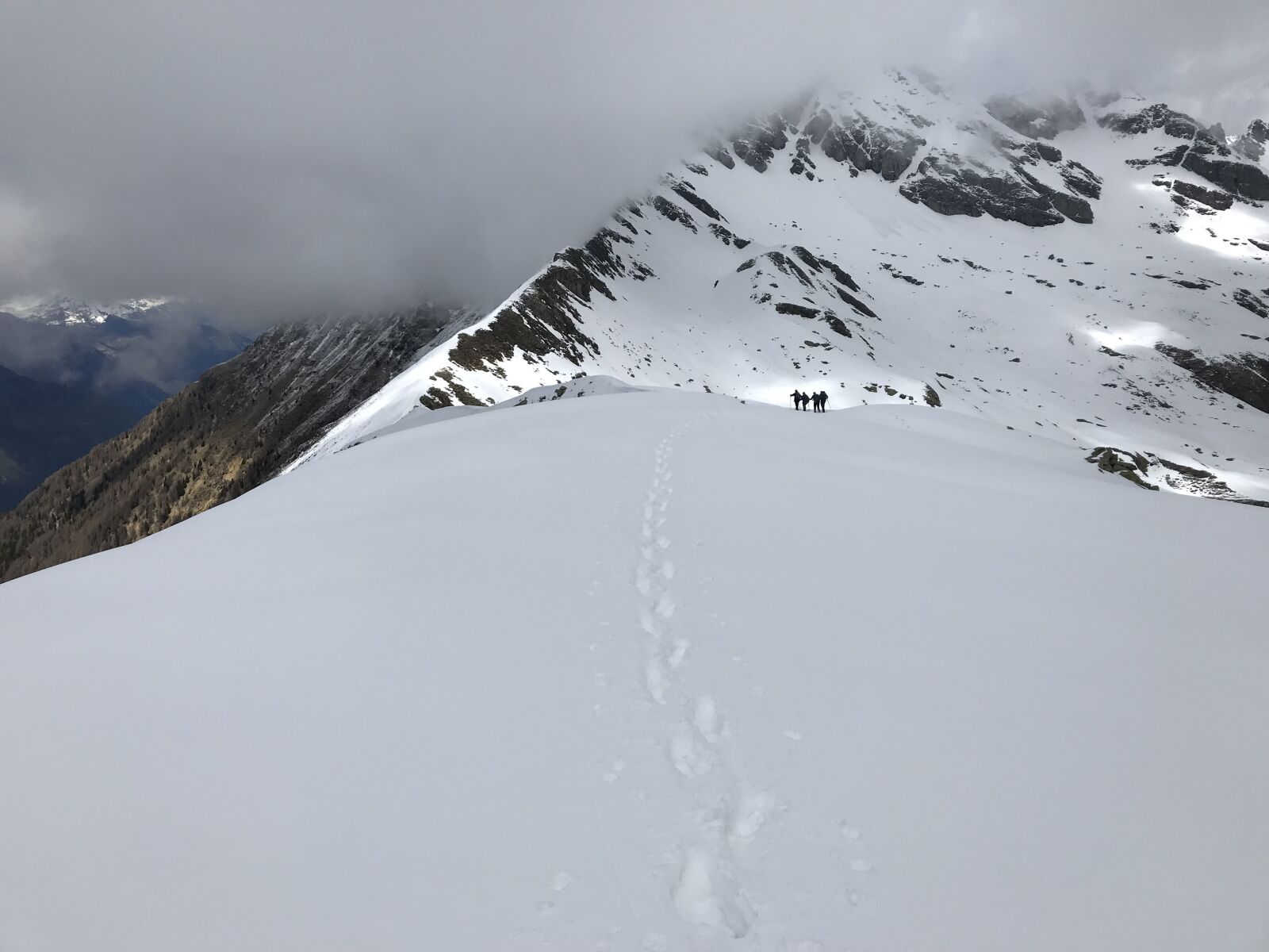 iPhone 7 back camera 3.99mm f/1.8 sample photo. Piz de morinere, pizzo photography