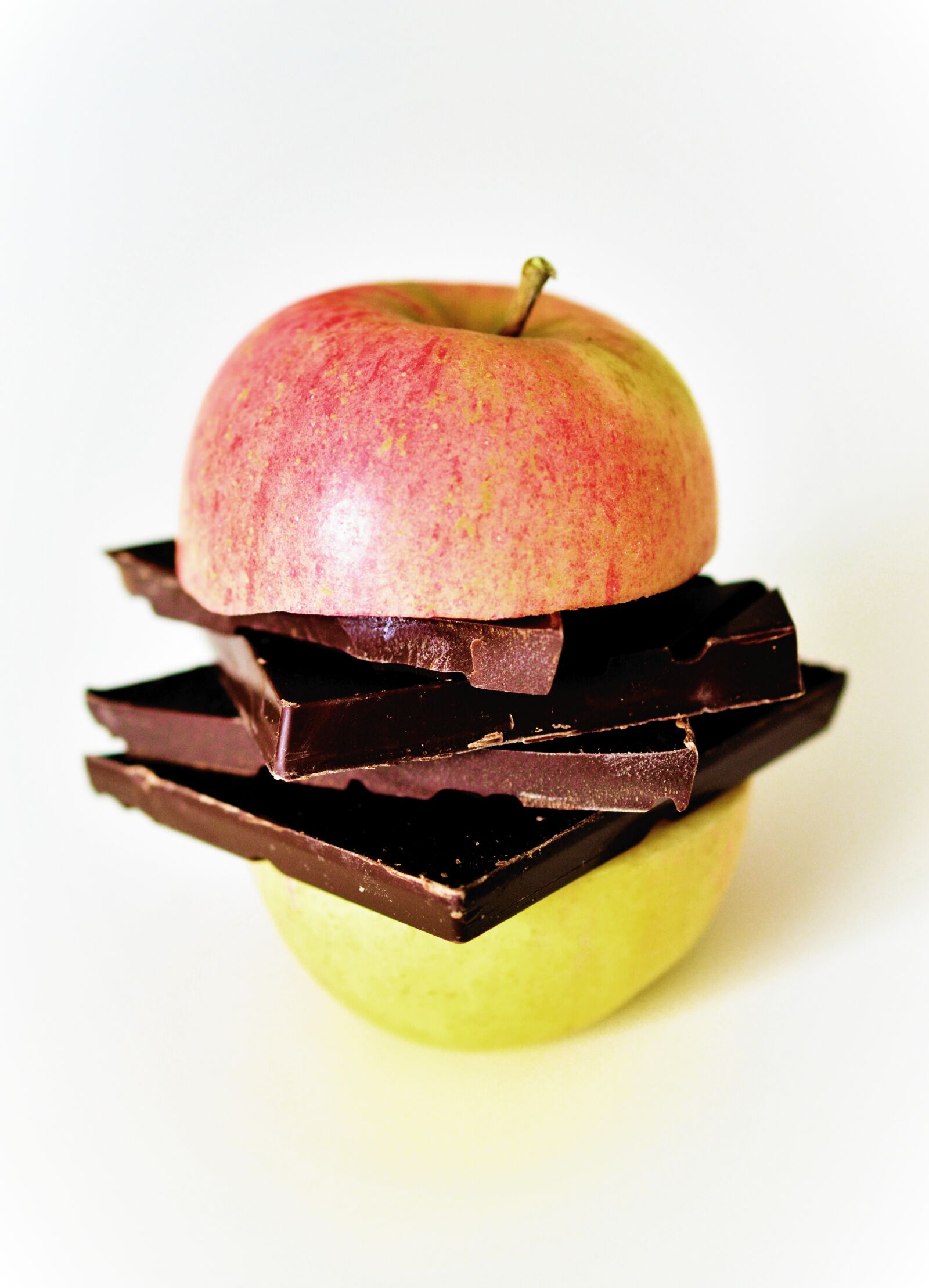Nikon D5200 sample photo. Apple, sliced, apple halves photography