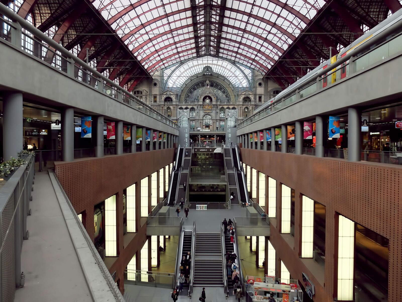 Fujifilm X20 sample photo. Central station, antwerp, station photography