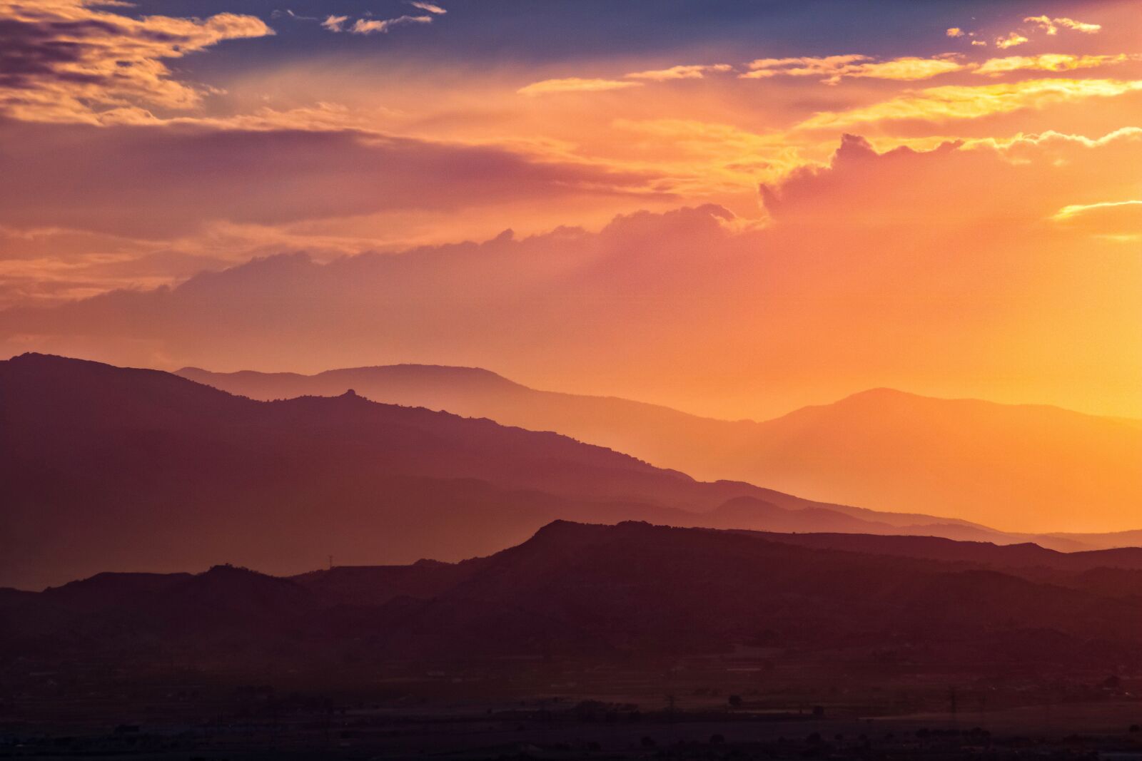 Canon EOS 750D (EOS Rebel T6i / EOS Kiss X8i) sample photo. Sunset, mountains, landscape photography