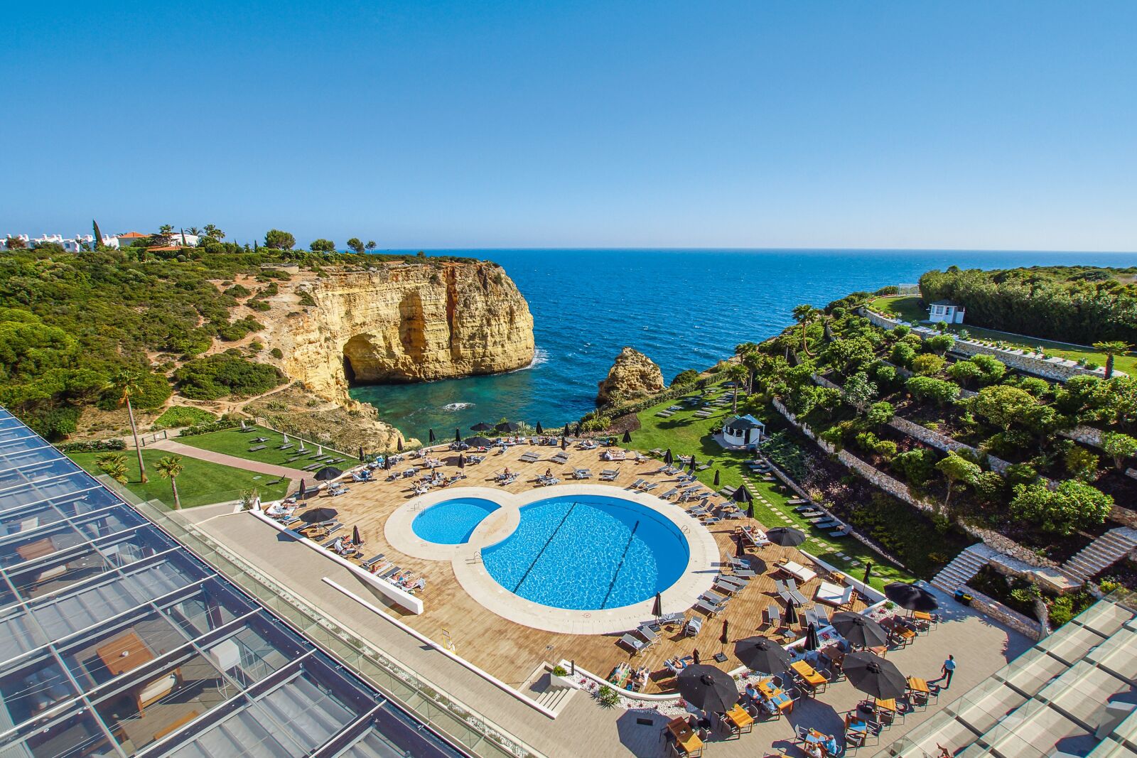 10-20mm F3.5 sample photo. Algarve, hotel, carvoeiro photography