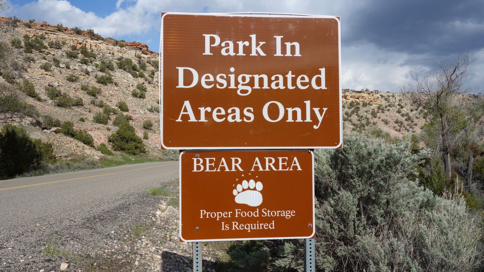 Sony Cyber-shot DSC-RX100 sample photo. Bears, warning, warning sign photography