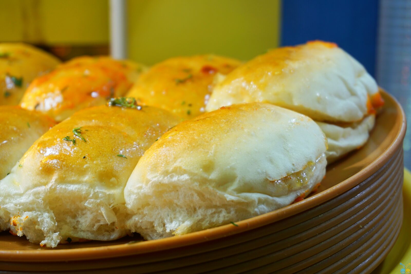 Sony E 16-50mm F3.5-5.6 PZ OSS sample photo. Bread, bun, buns, butter photography