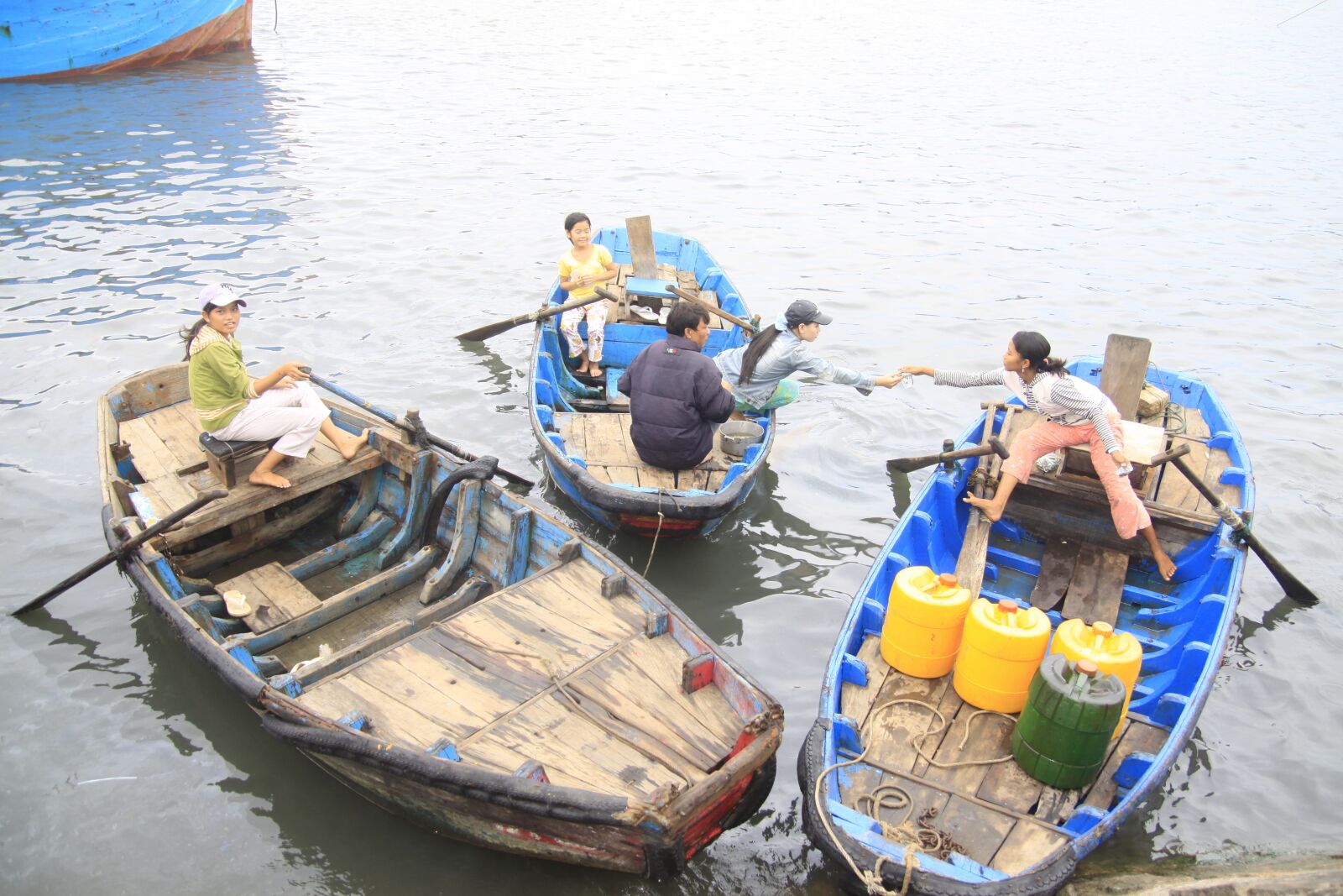 Canon EOS 50D sample photo. Boat, lagi, port photography