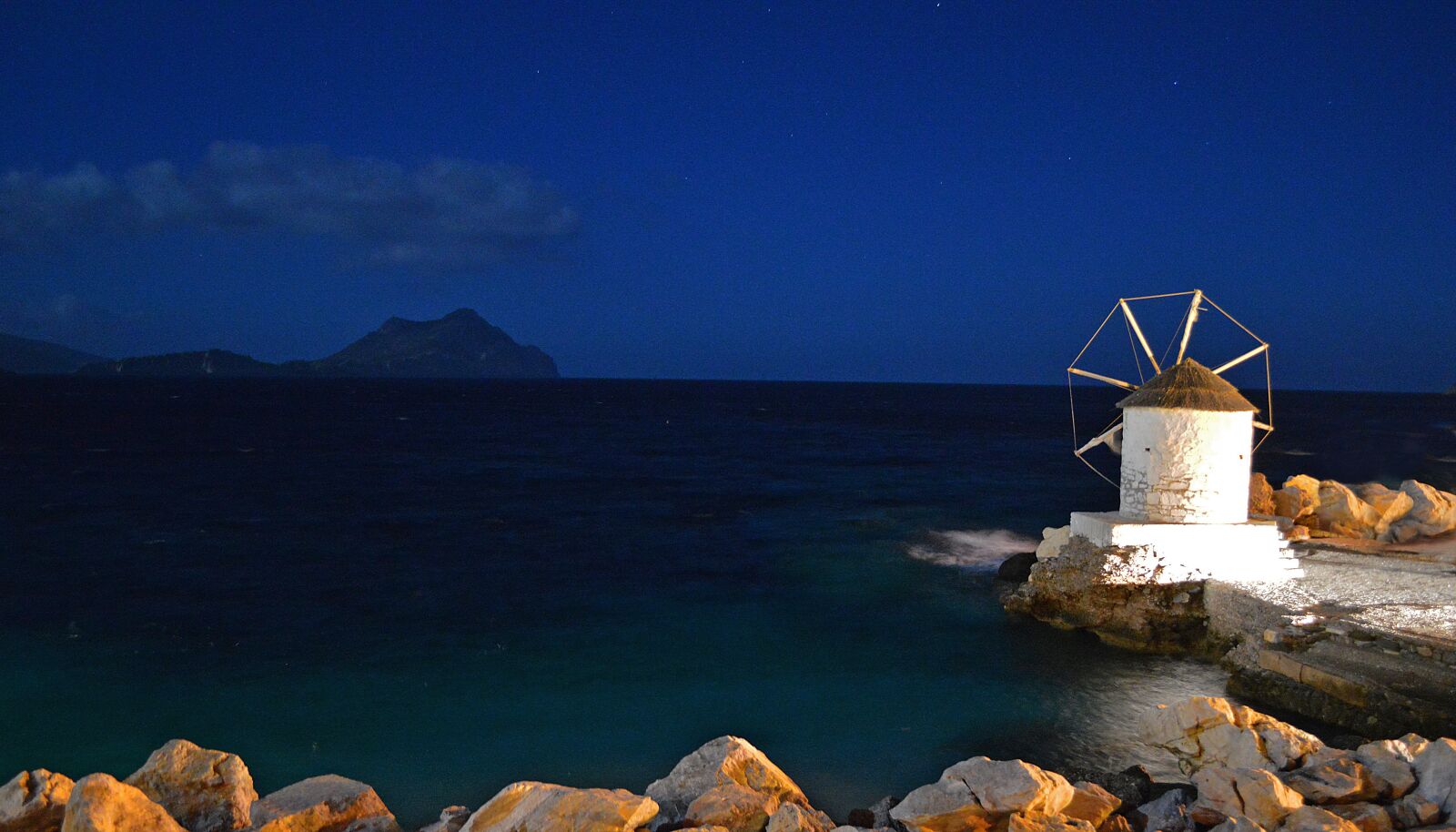 Nikon D3200 sample photo. Nikouria, test, amorgos photography
