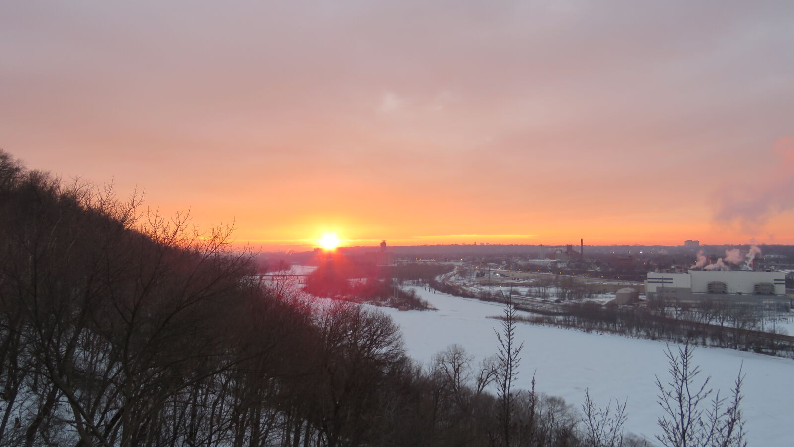 Canon PowerShot SX60 HS sample photo. Cold, january, frozen, river photography