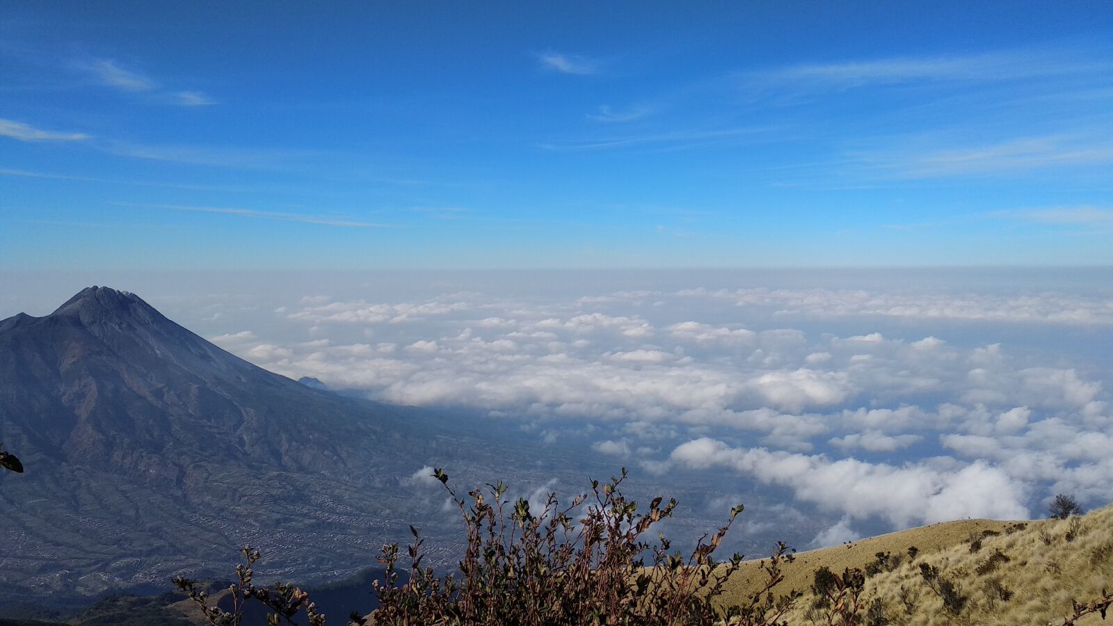 Xiaomi Mi A1 sample photo. Mountain, colud, landscape photography