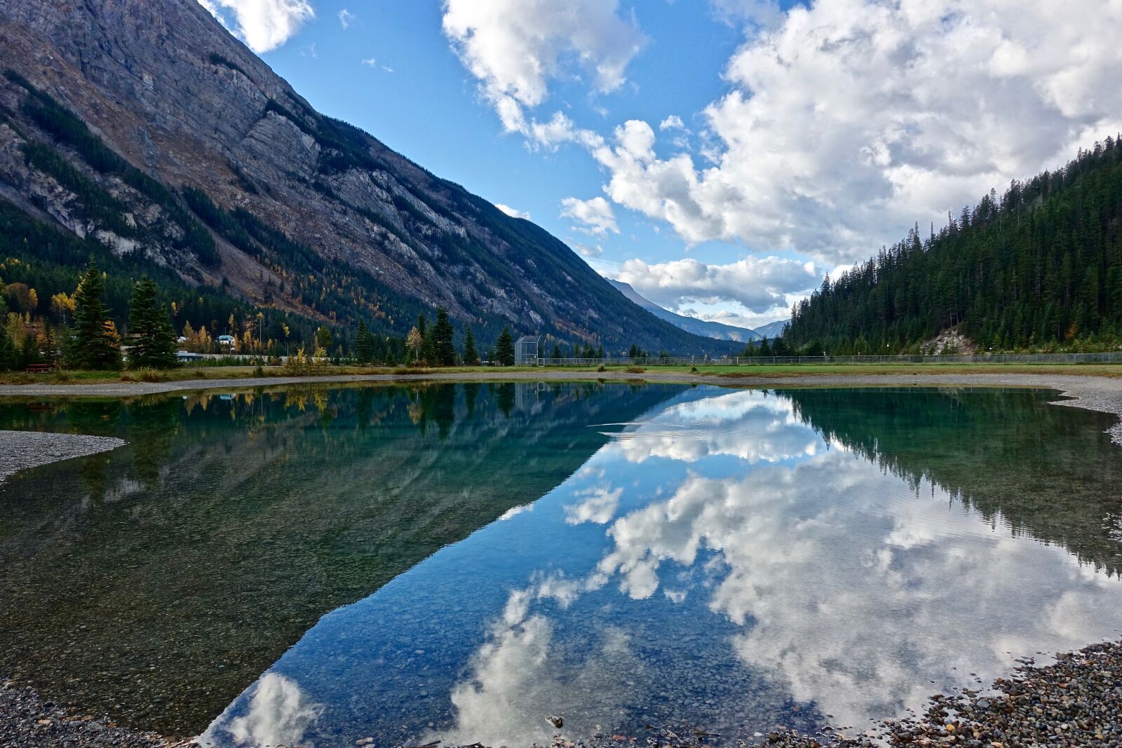 Sony Cyber-shot DSC-RX100 III sample photo. Reflection, lake, mountains photography