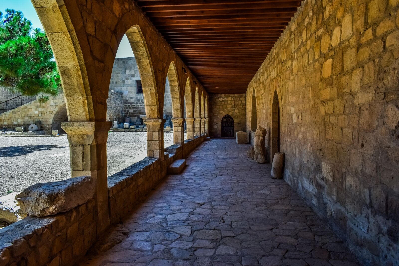 Nikon D3300 sample photo. Stoa, columns, stone photography