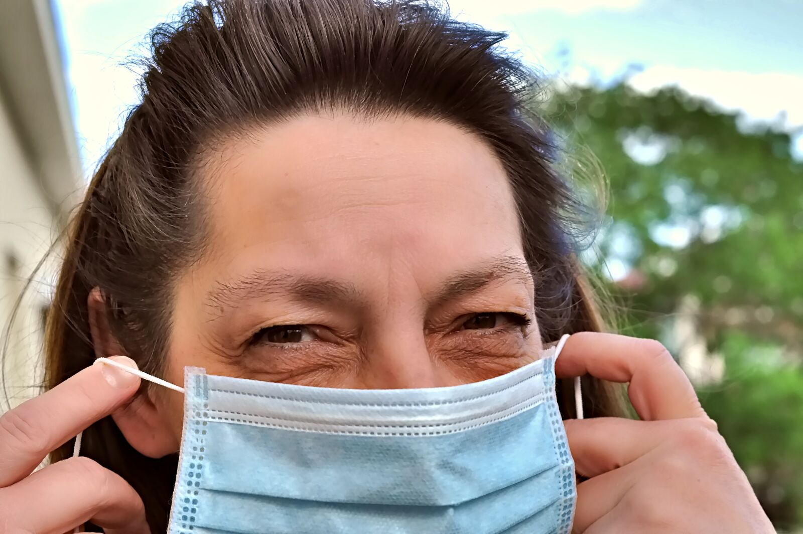 Nikon D90 sample photo. Virus, protection, woman photography