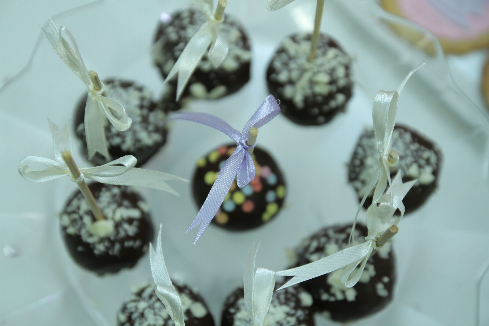 Canon EOS 7D sample photo. Chocolate, close-up, detail, lollipop photography
