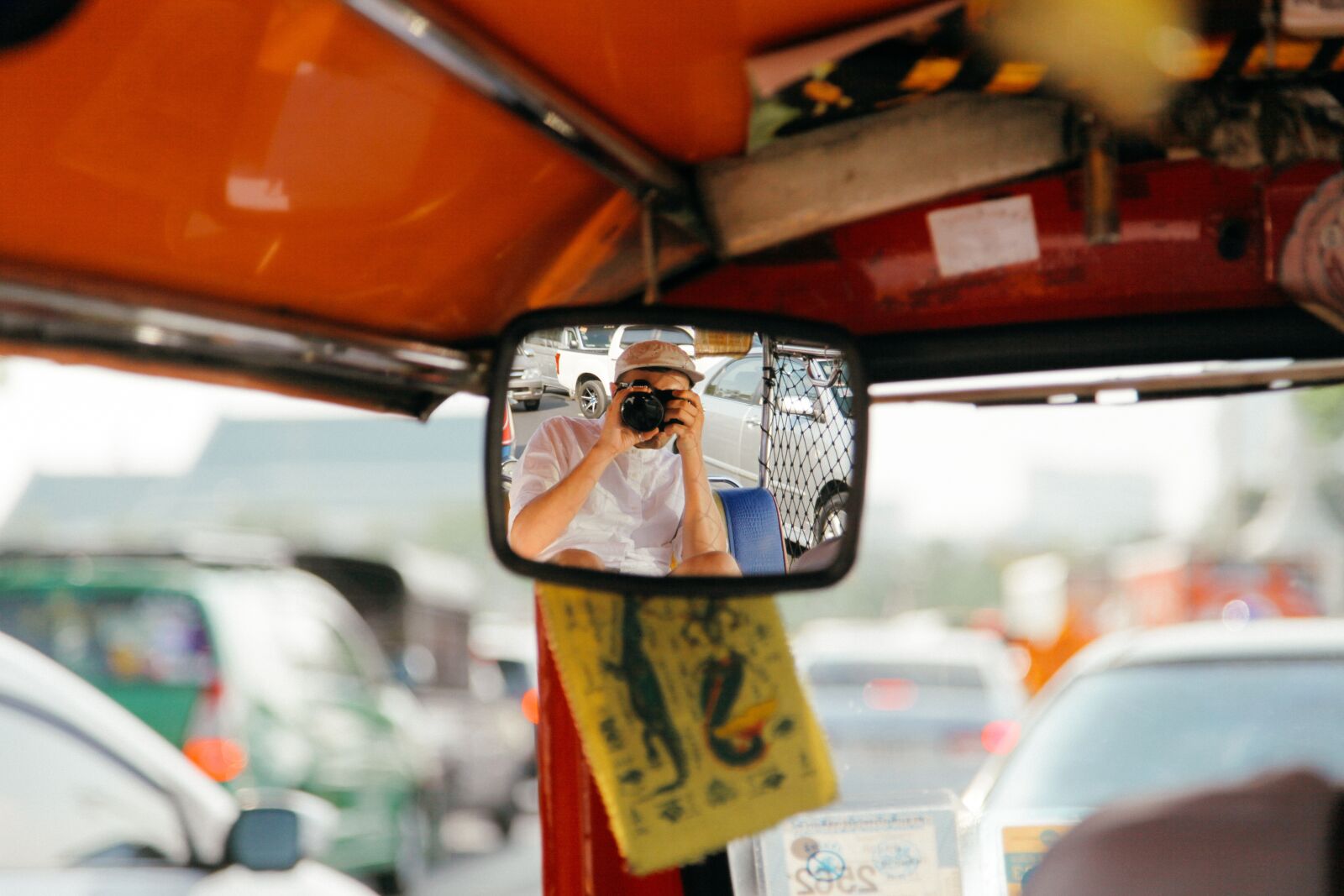 Canon EOS 5D Mark II sample photo. Mirror, cab, taxi photography