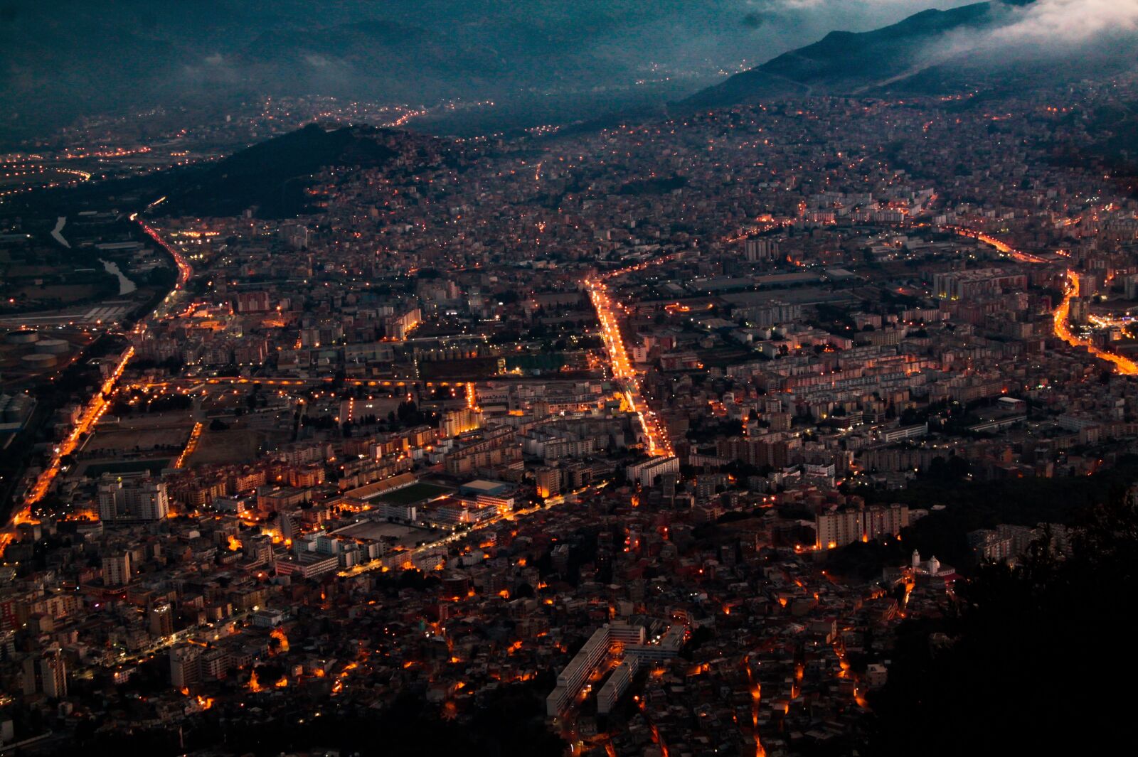 Canon EF-S 17-85mm F4-5.6 IS USM sample photo. Bejaia, by, night photography